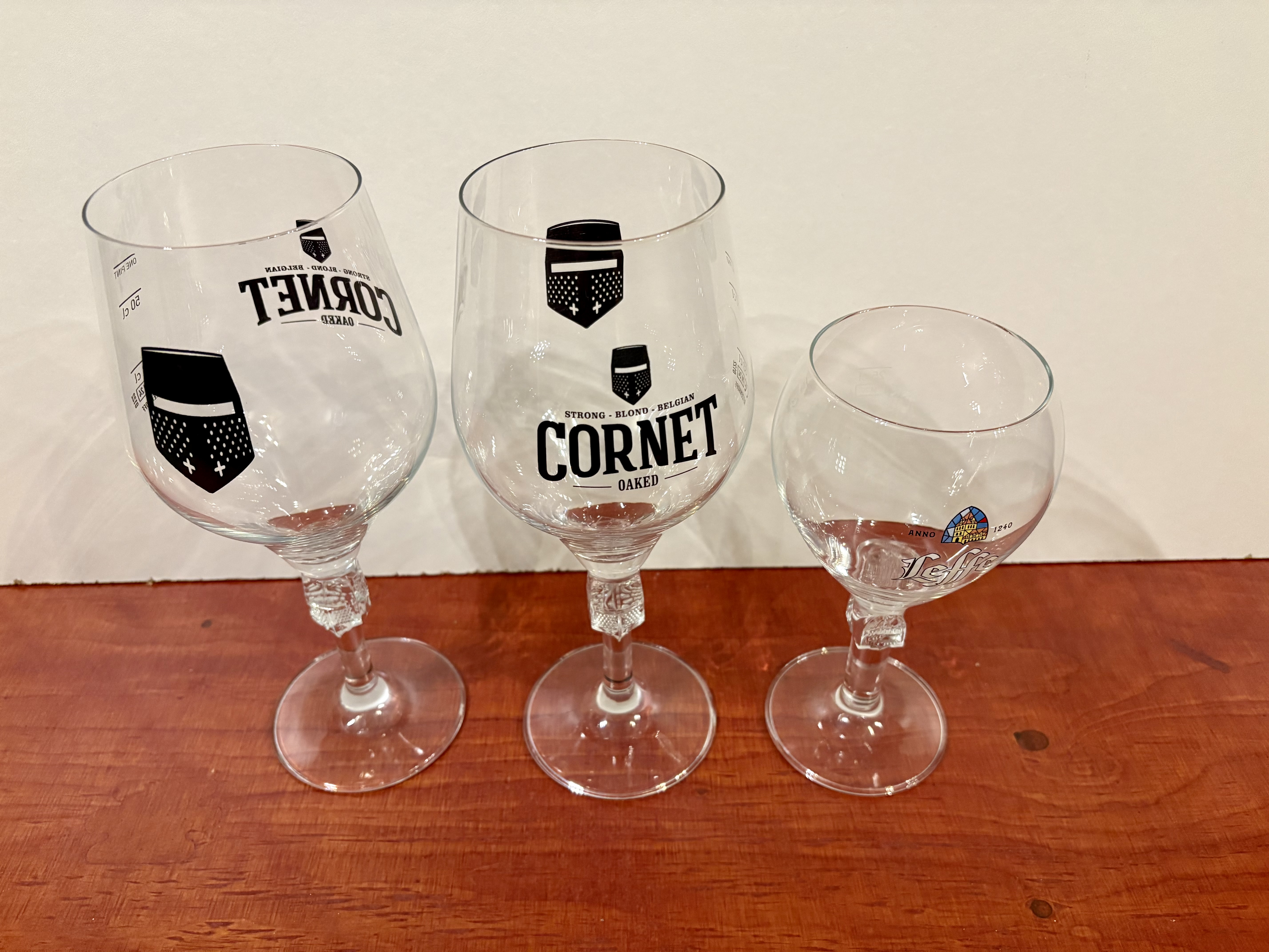 Bier glazen "2x CORNET" en een LEFFE – foto 3 – kavel bij GSD Auctions, Zoeterwoude