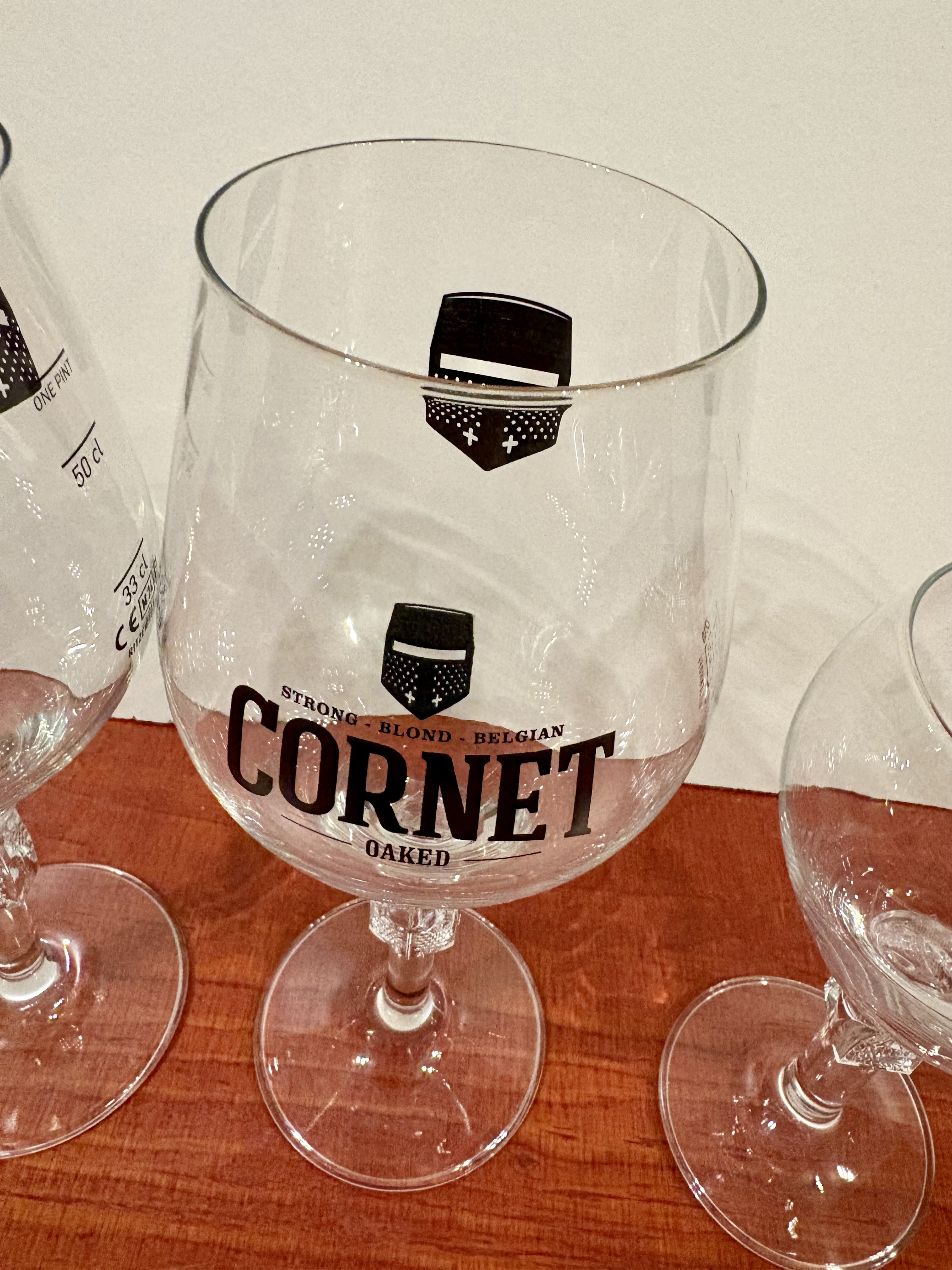 Bier glazen "2x CORNET" en een LEFFE – foto 6 – kavel bij GSD Auctions, Zoeterwoude