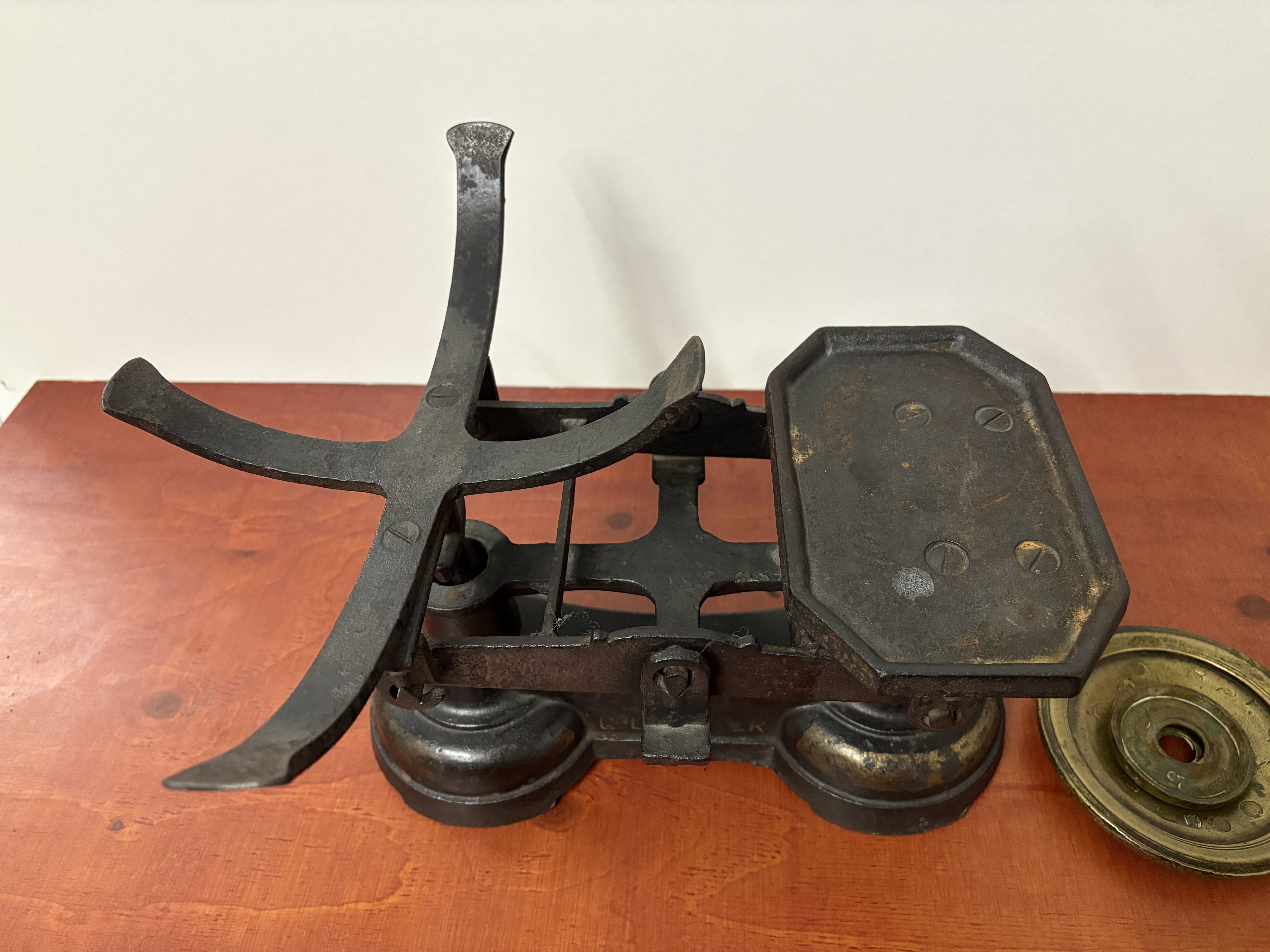 Antieke gietijzeren weegschaal "DAVIES 96 HIGH ST" – foto 9 – kavel bij GSD Auctions, Zoeterwoude