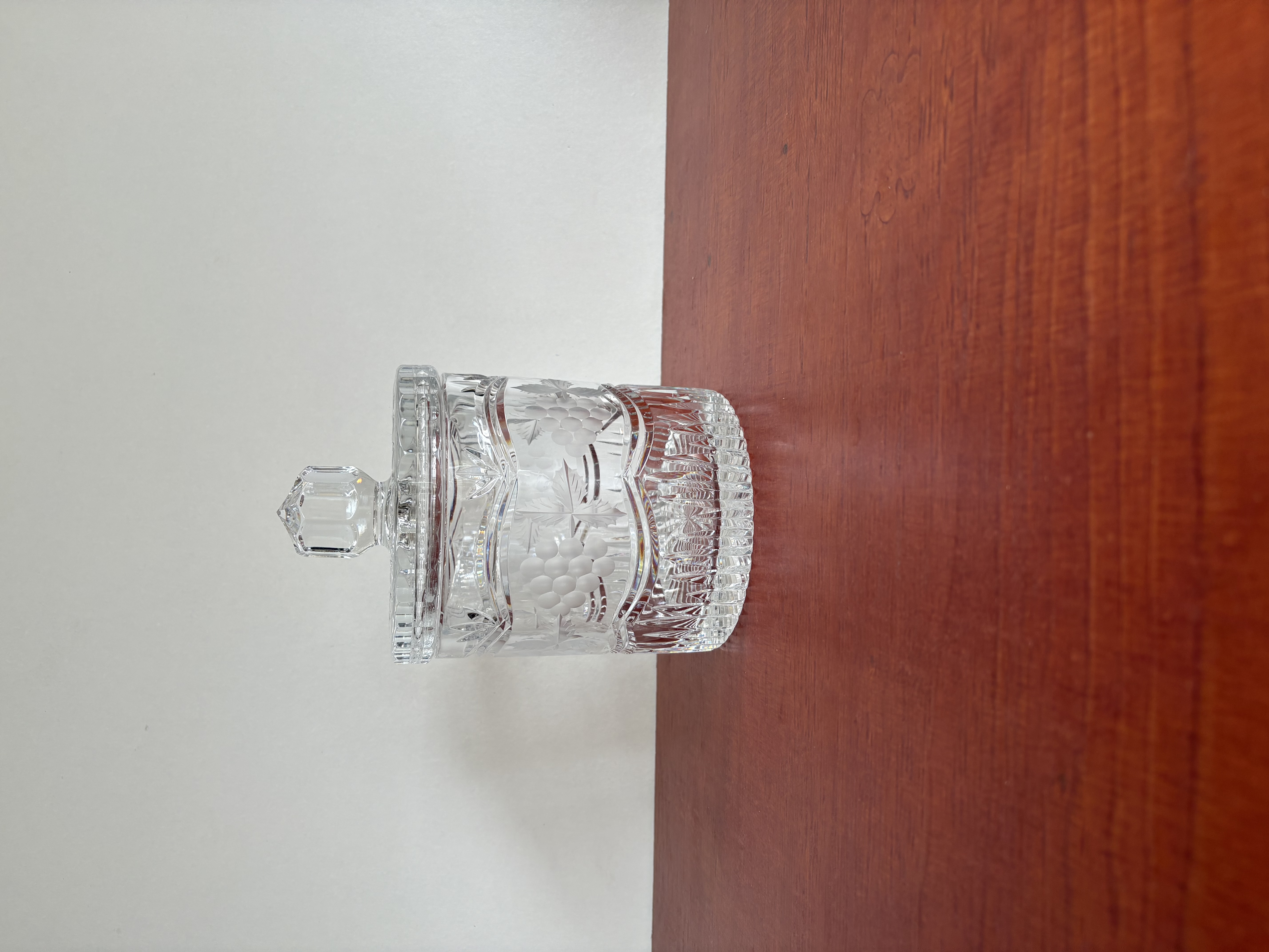 Kristallen koektrommel of "biscuit jar" – foto 2 – kavel bij GSD Auctions, Zoeterwoude
