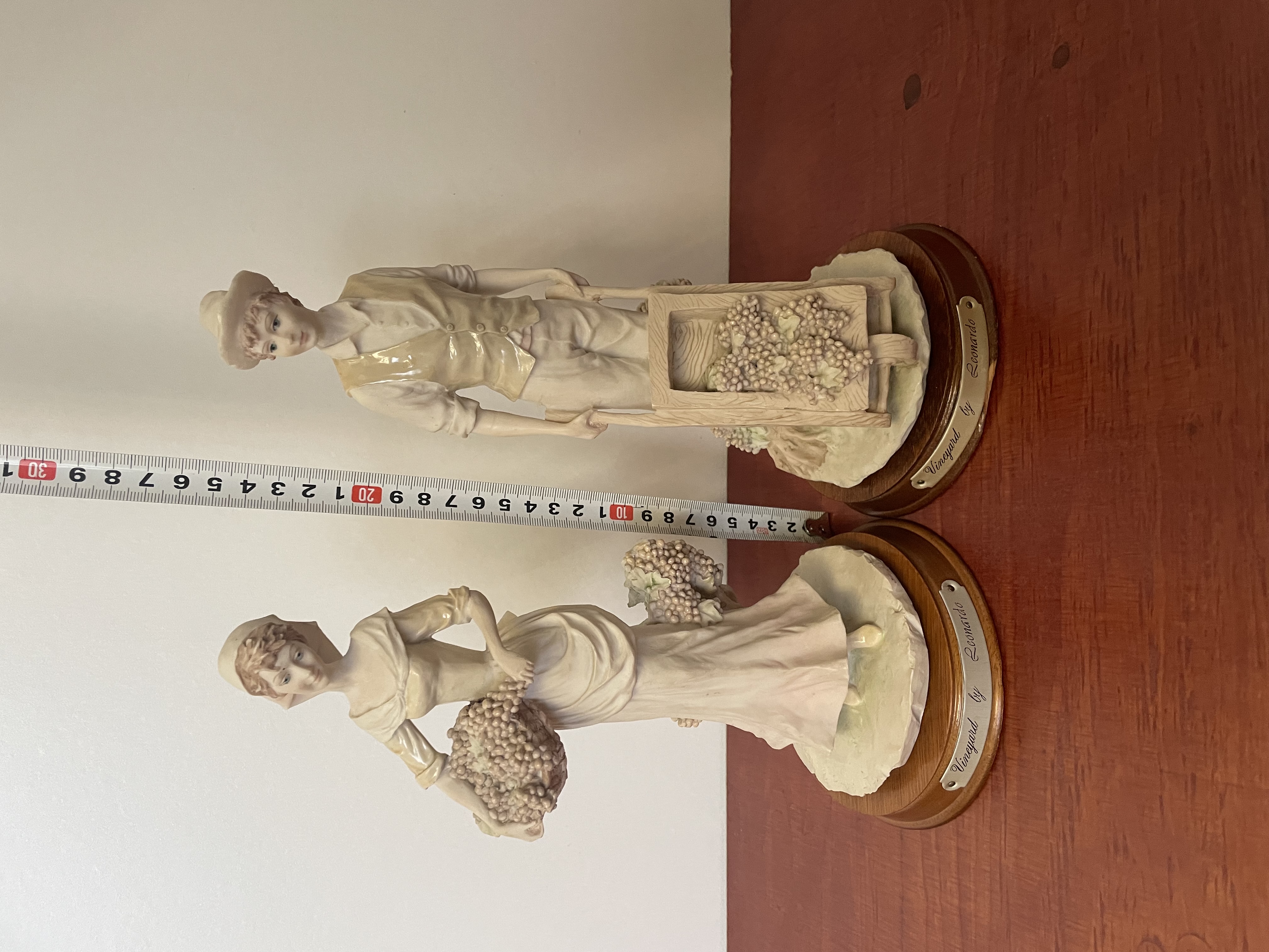 Vintage 2 decoratieve ornamenten van de Leonardo-collectie “Vineyard” – foto 9 – kavel bij GSD Auctions, Zoeterwoude