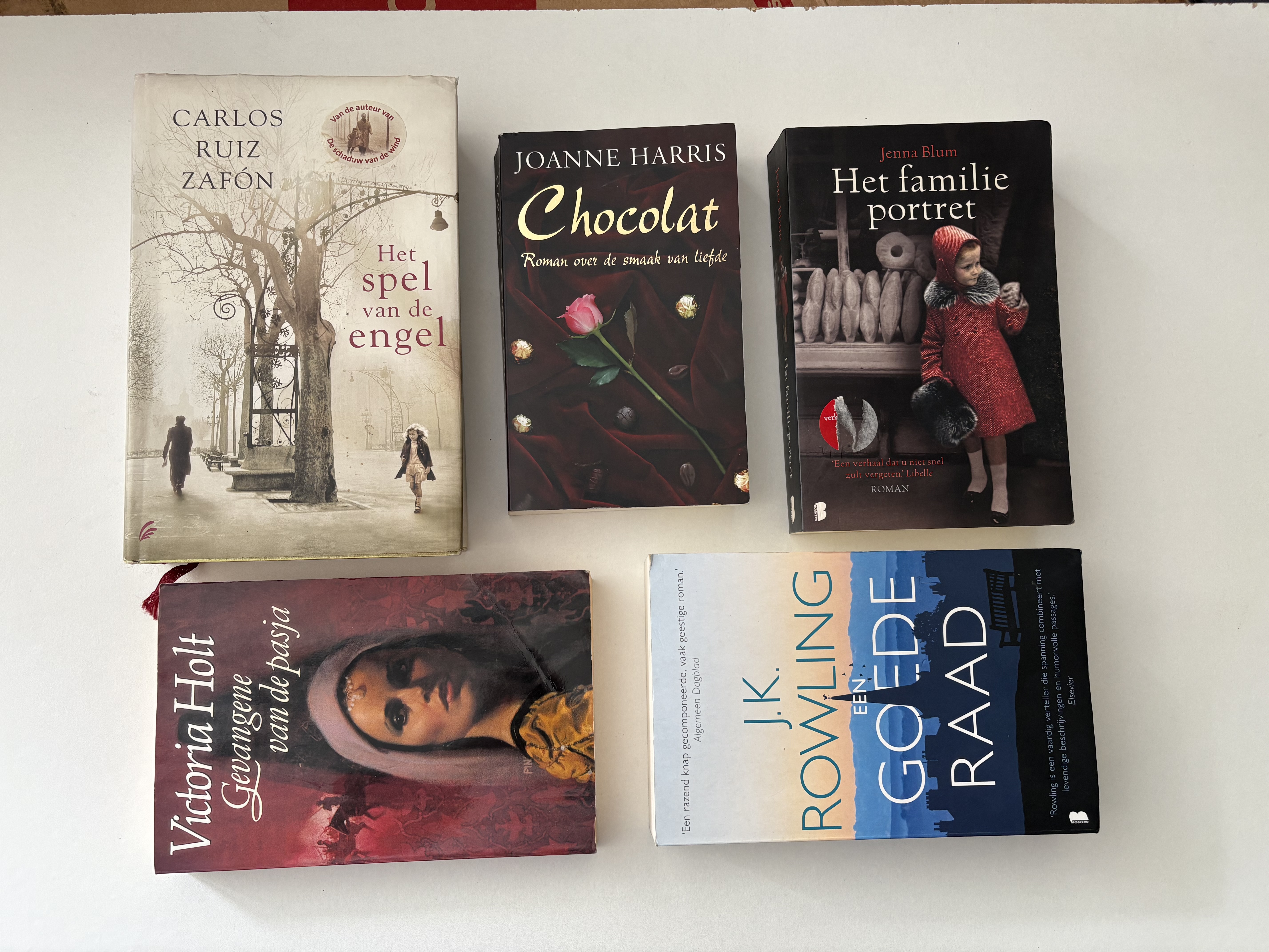 Boeken 5 stuks (verschillende romancen) – foto 2 – kavel bij GSD Auctions, Zoeterwoude