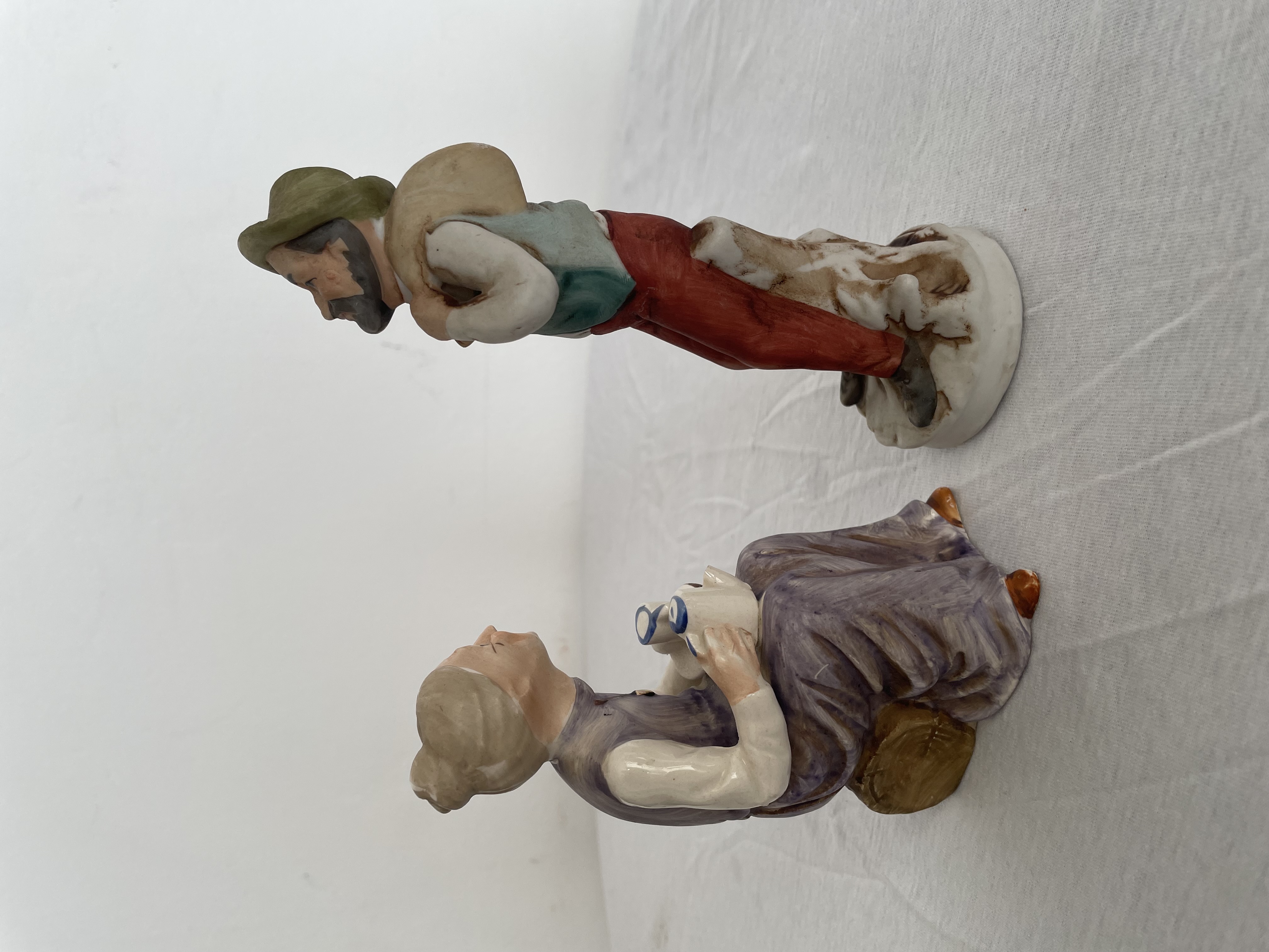 Opa en oma beeldjes keramiek – foto 3 – kavel bij GSD Auctions, Zoeterwoude