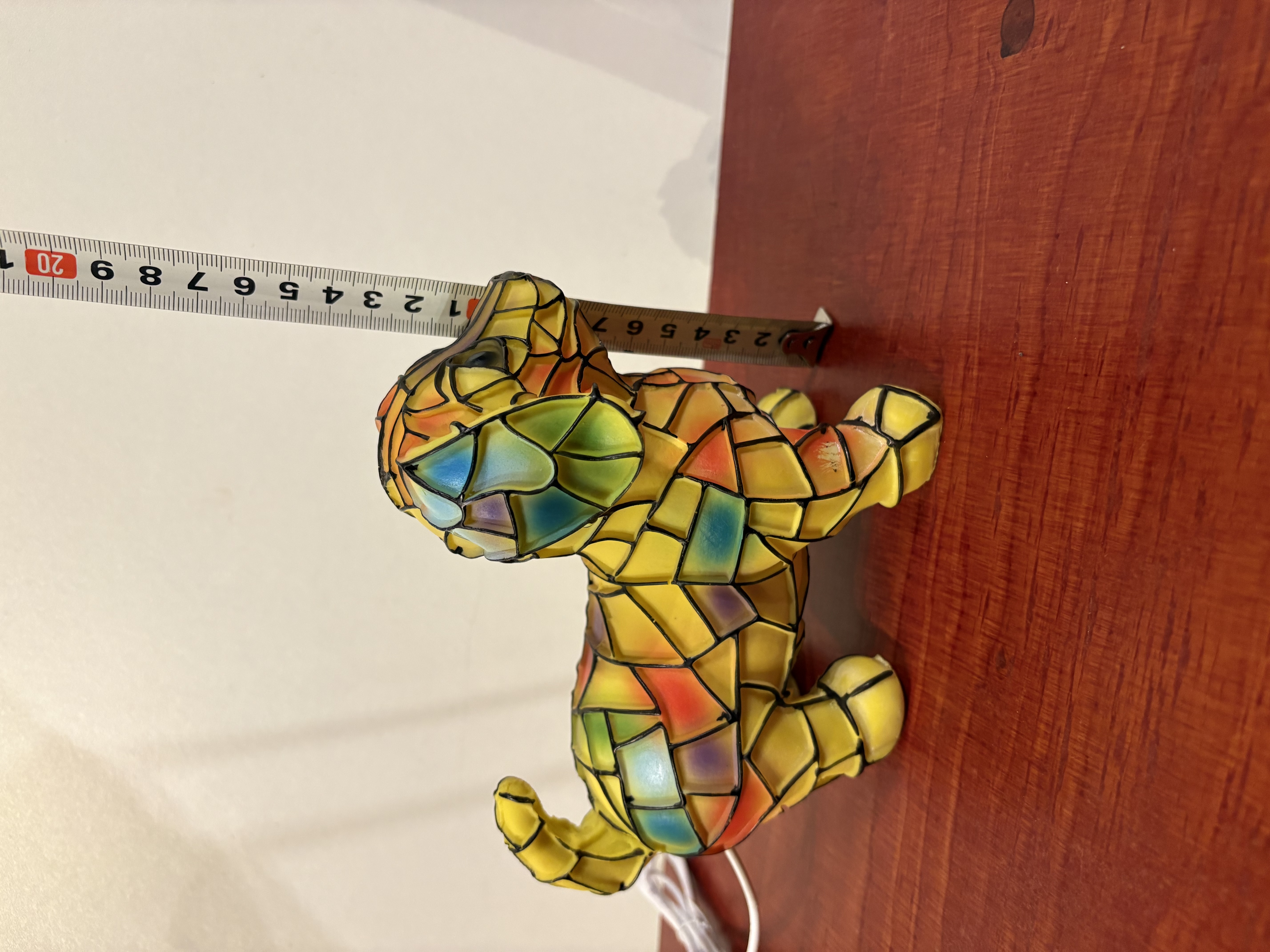 Nachtlampje in de vorm van een hondje mozaïek – foto 8 – kavel bij GSD Auctions, Zoeterwoude