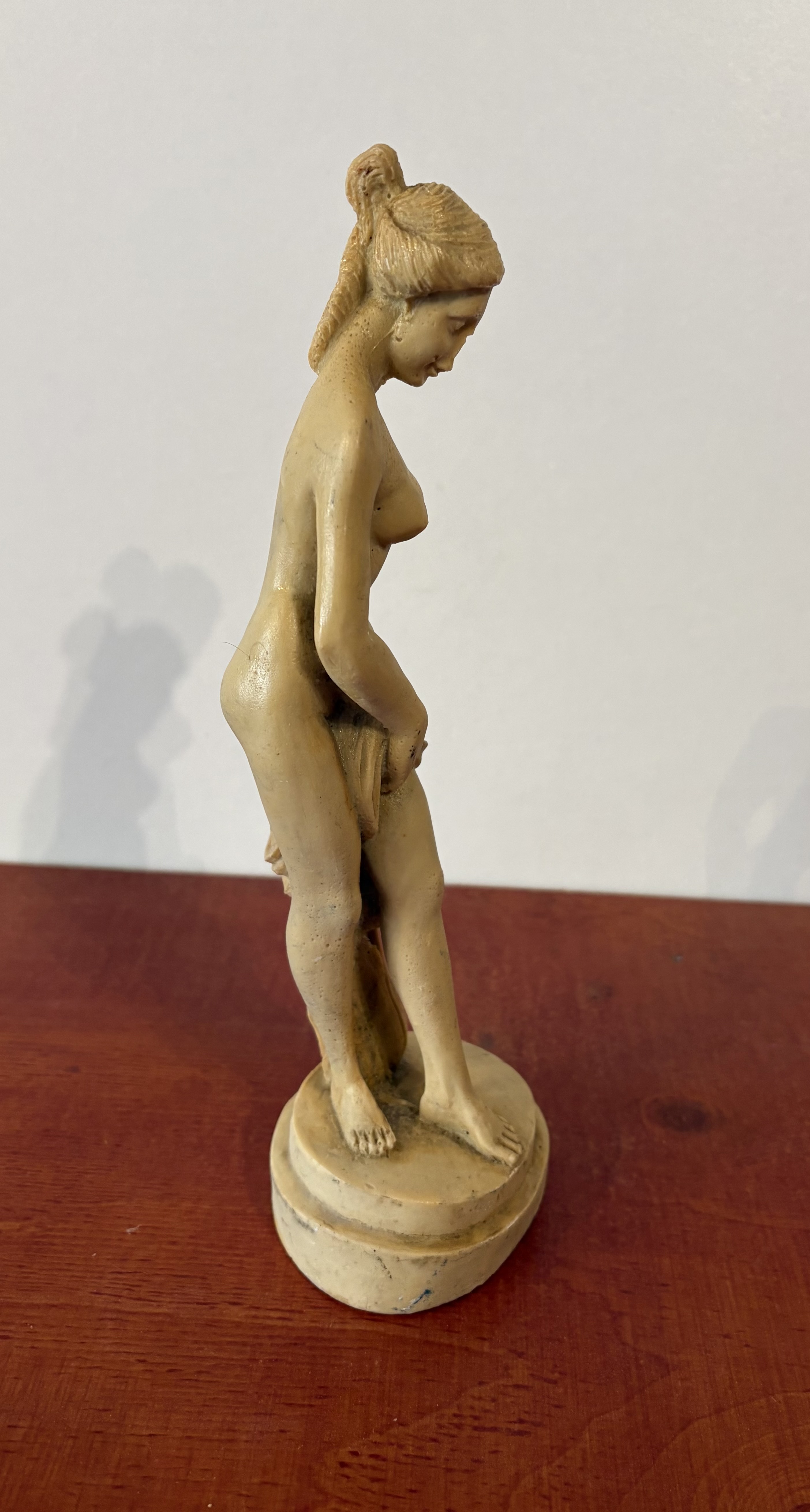 Een klassieke beeld van een naakte vrouw – foto 8 – kavel bij GSD Auctions, Zoeterwoude