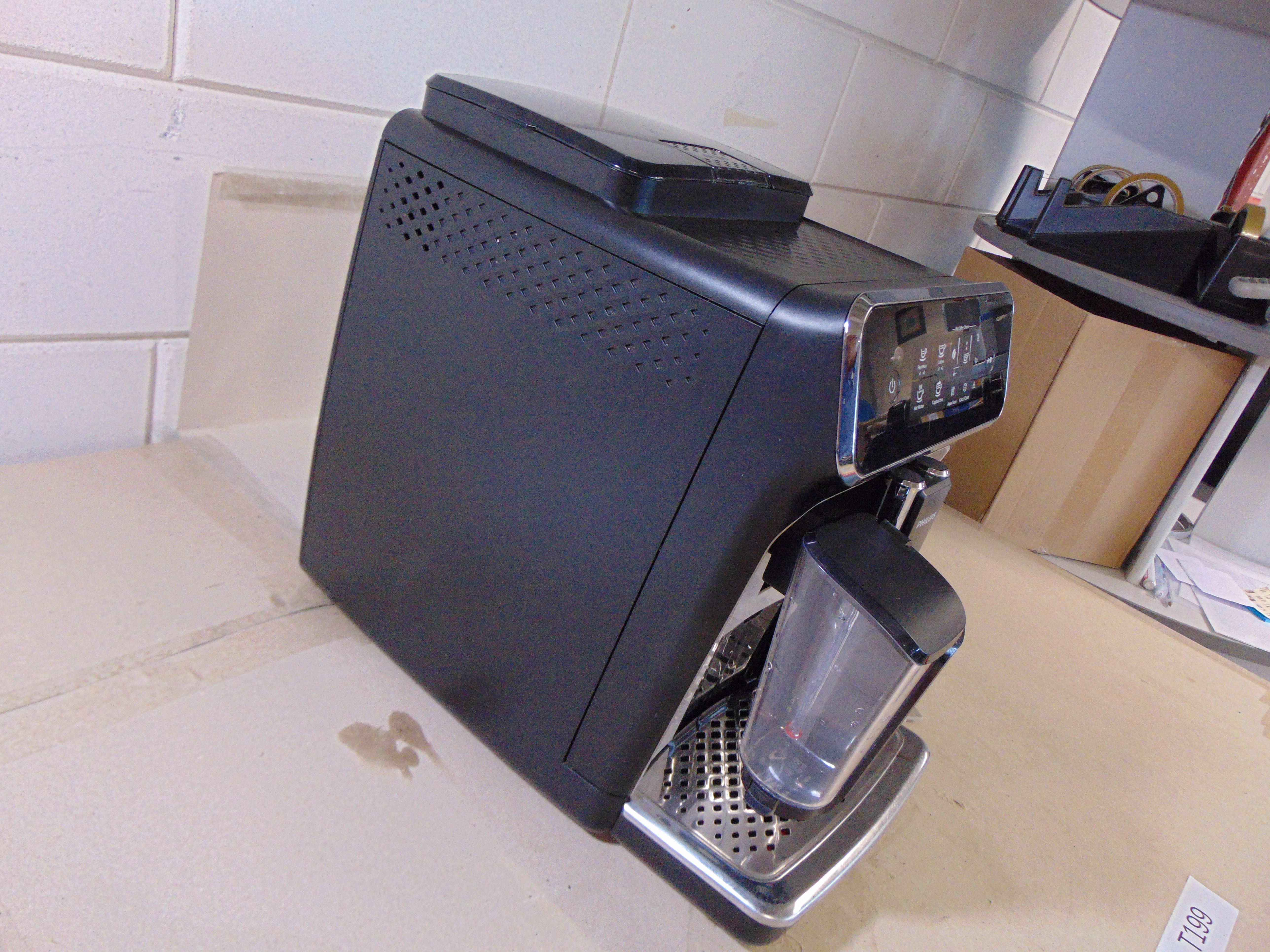 Philips LatteGo EP2235/40 Volautomatische Espressomachine – foto 3 – kavel bij GSD Auctions, Zoeterwoude