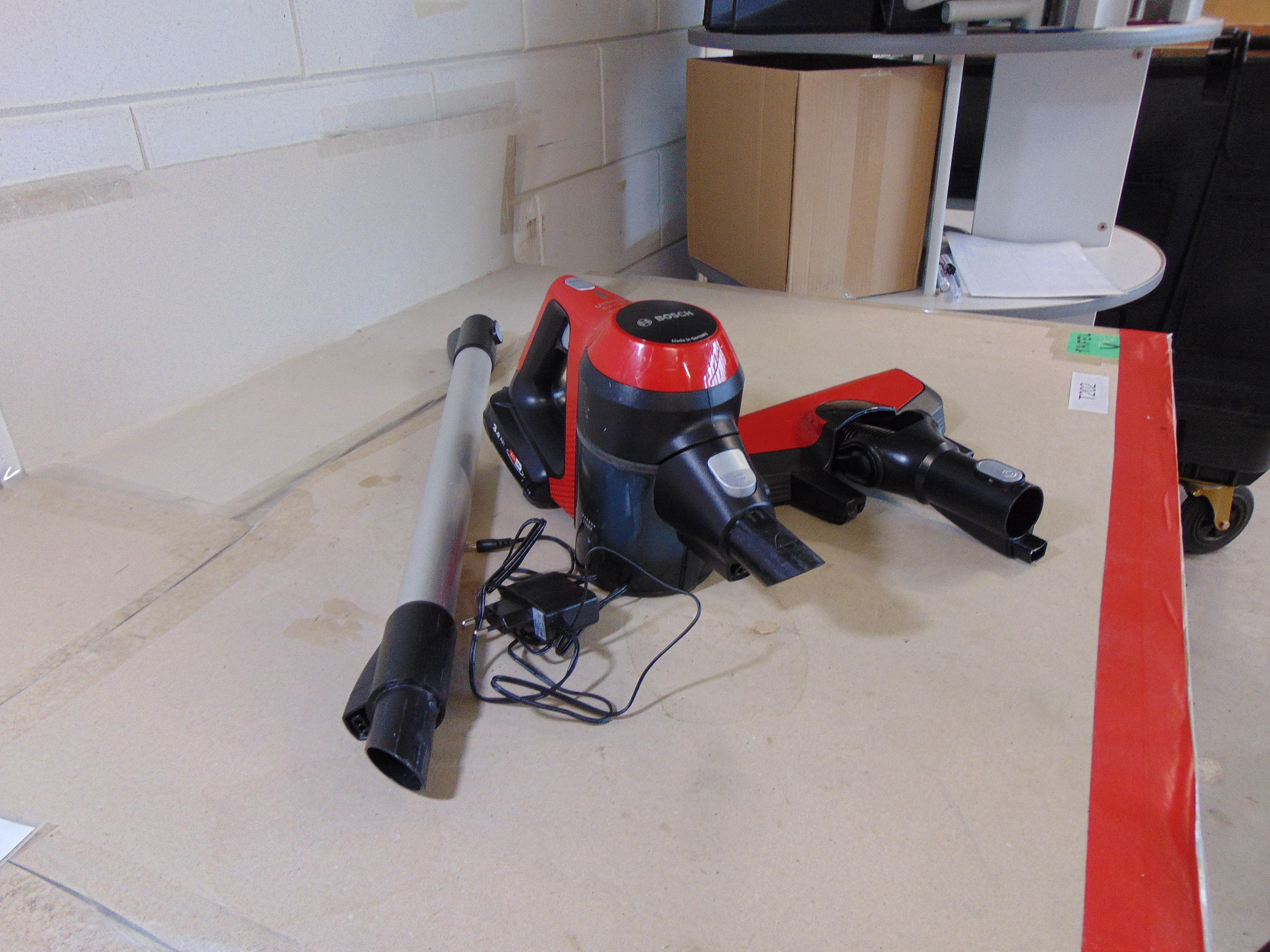 Bosch Unlimited Serie 6 BCS61PET ProAnimal Steelstofzuiger – foto 2 – kavel bij GSD Auctions, Zoeterwoude