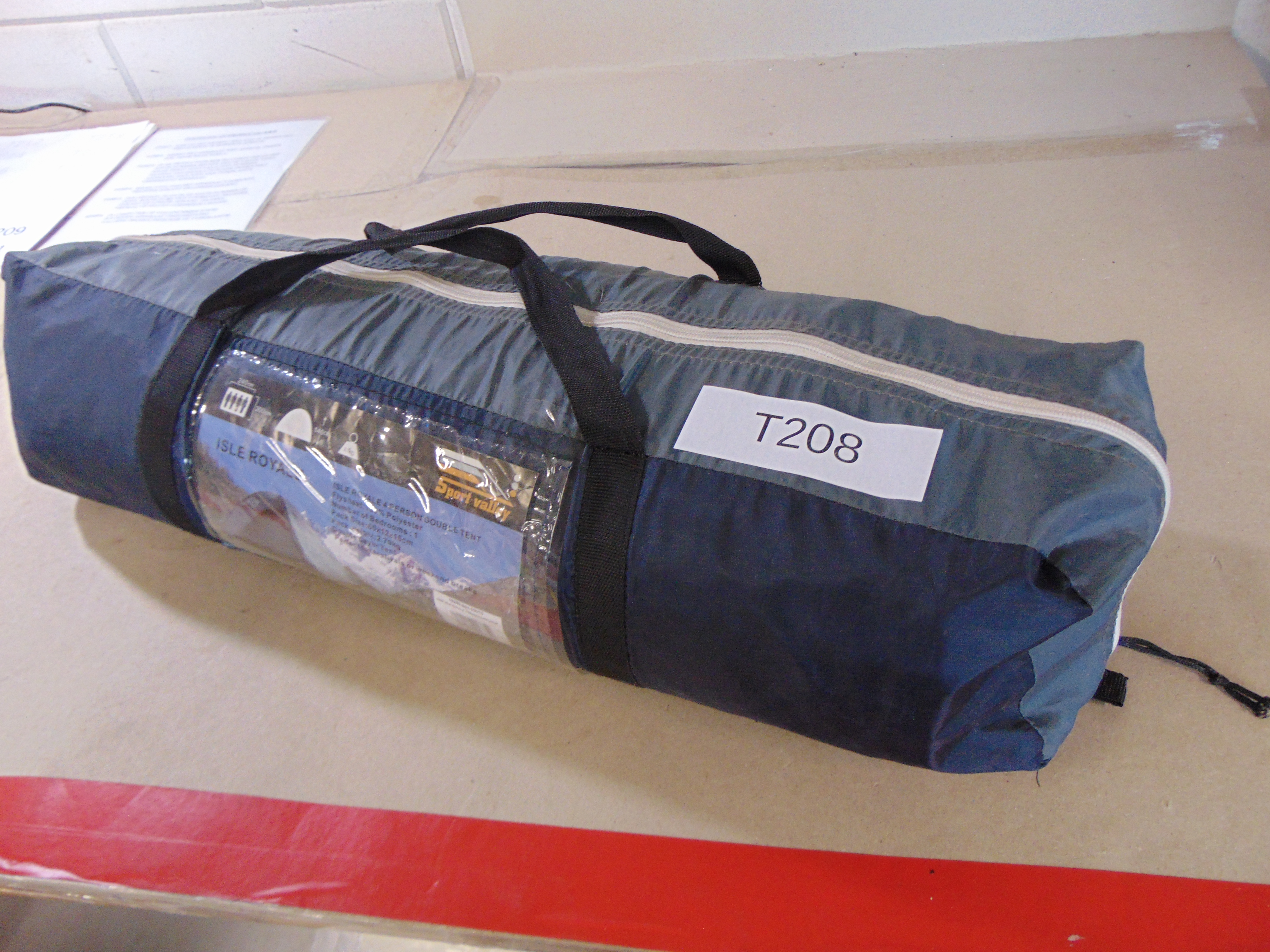 Isle royale 200 x 240 cm Tent – foto 4 – kavel bij GSD Auctions, Zoeterwoude
