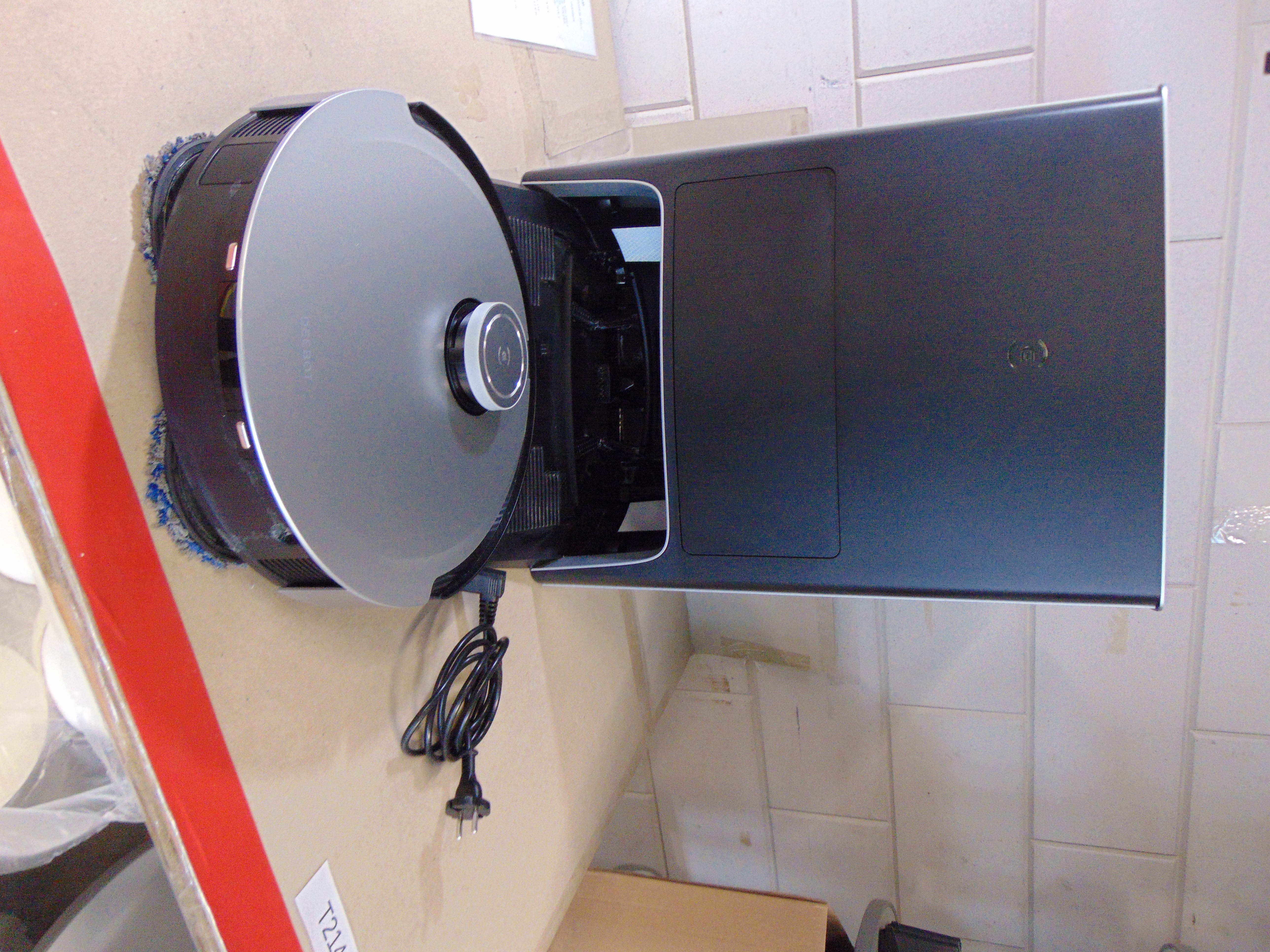 Ecovacs X1 OMNI Robotstofzuiger – foto 3 – kavel bij GSD Auctions, Zoeterwoude