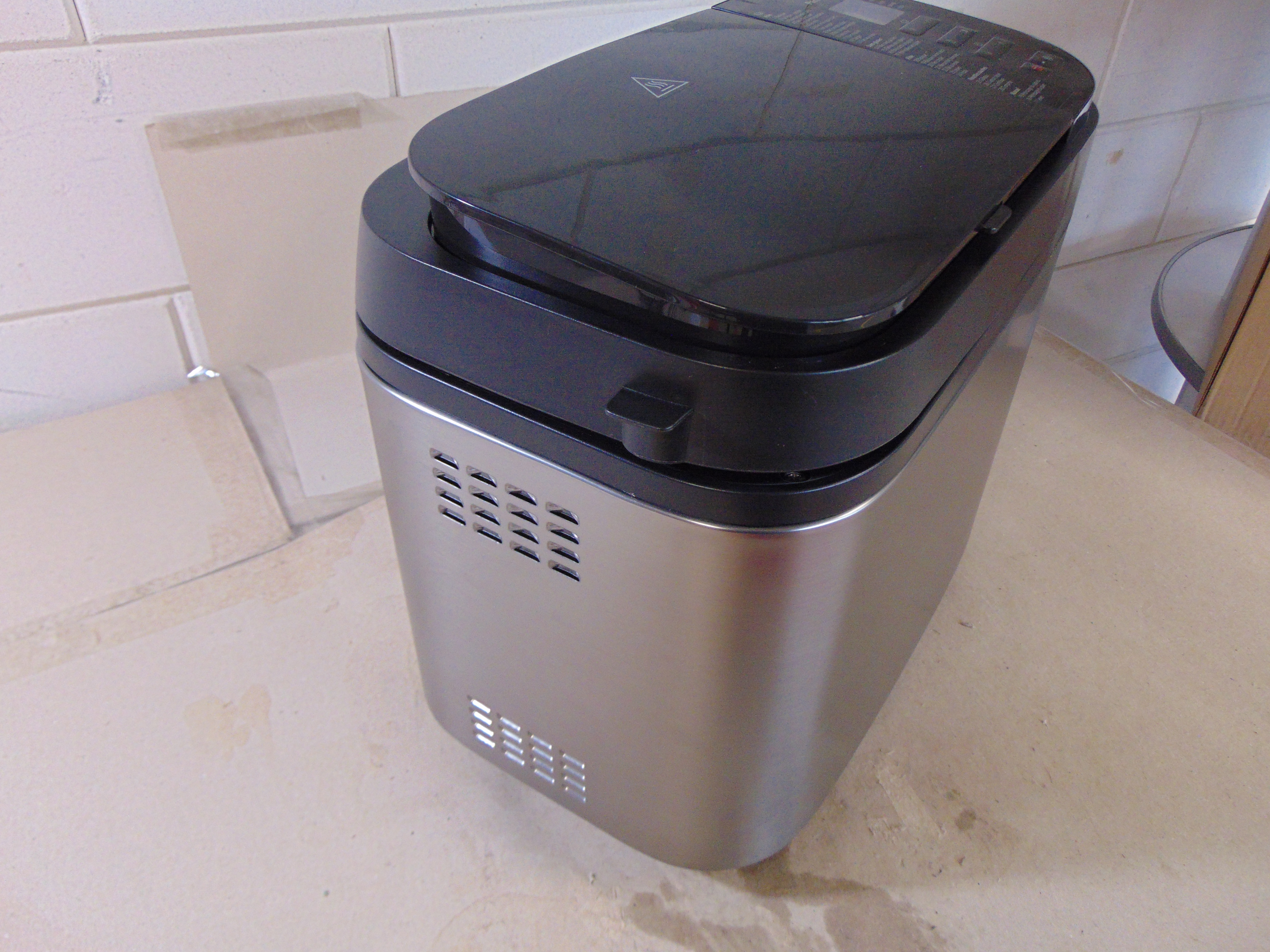 Panasonic SD-YR2550SXE Broodbakmachine – foto 3 – kavel bij GSD Auctions, Zoeterwoude