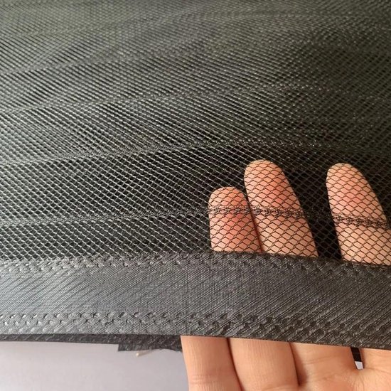 Magnetische vliegenhor voor ramen en deuren(666) – foto 2 – kavel bij GSD Auctions, Zoeterwoude