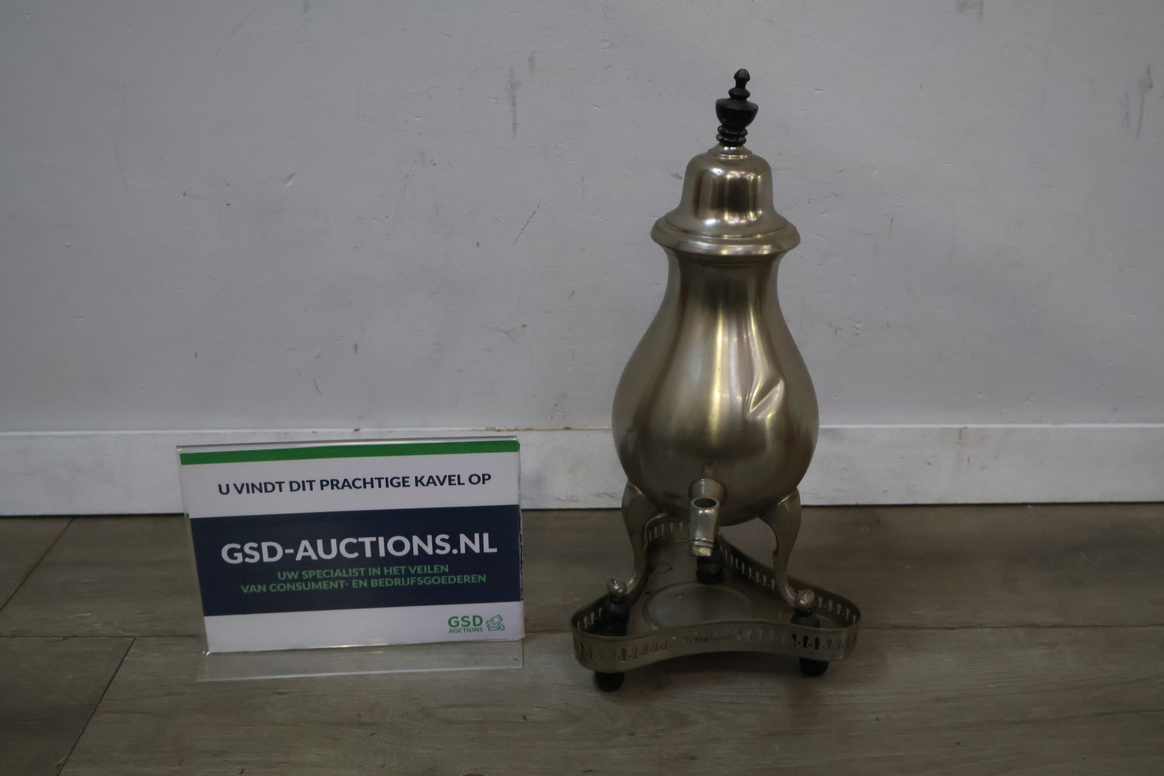 Vintage tinnen kraantjeskan – foto 2 – kavel bij GSD Auctions, Zoeterwoude