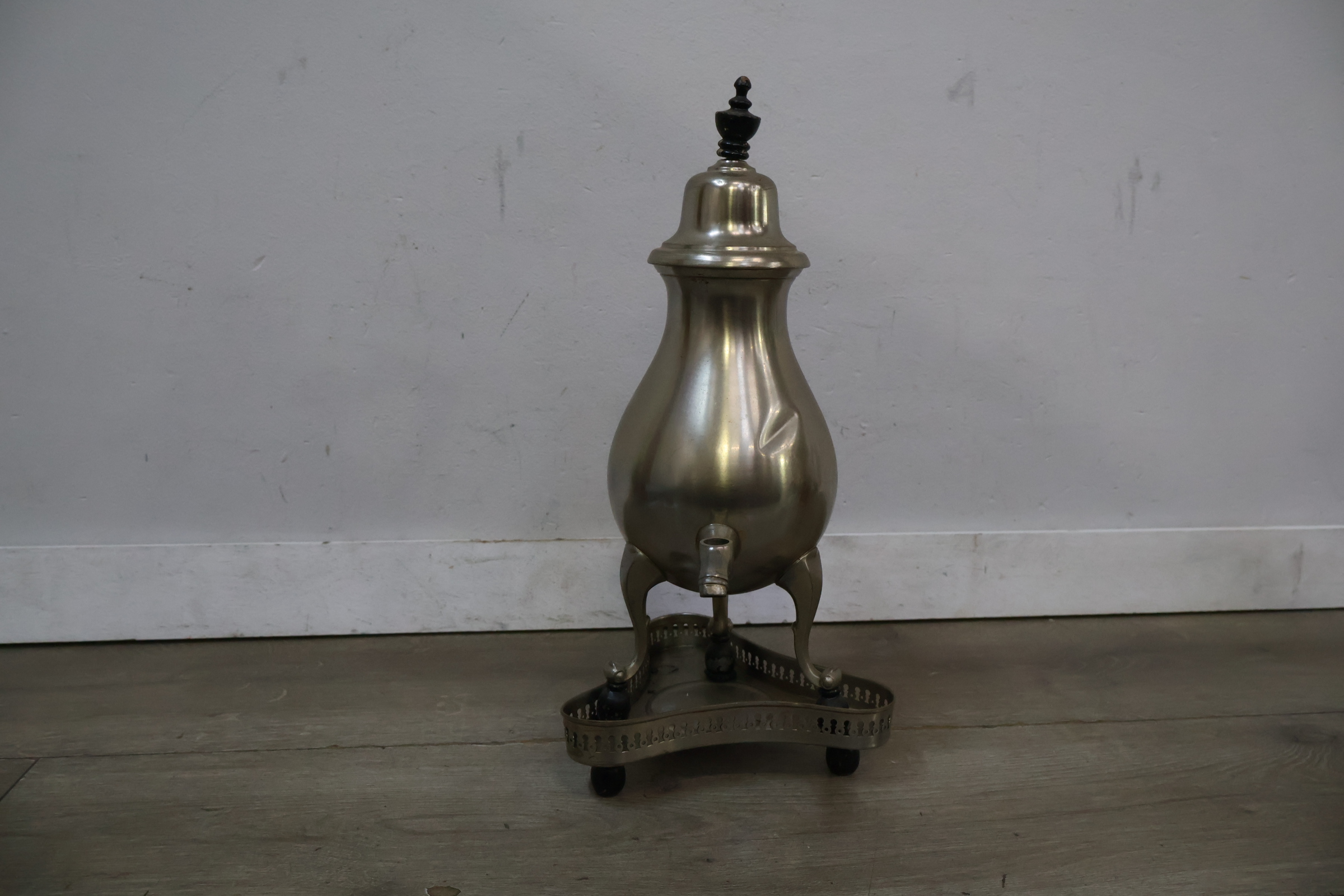 Vintage tinnen kraantjeskan – foto 3 – kavel bij GSD Auctions, Zoeterwoude