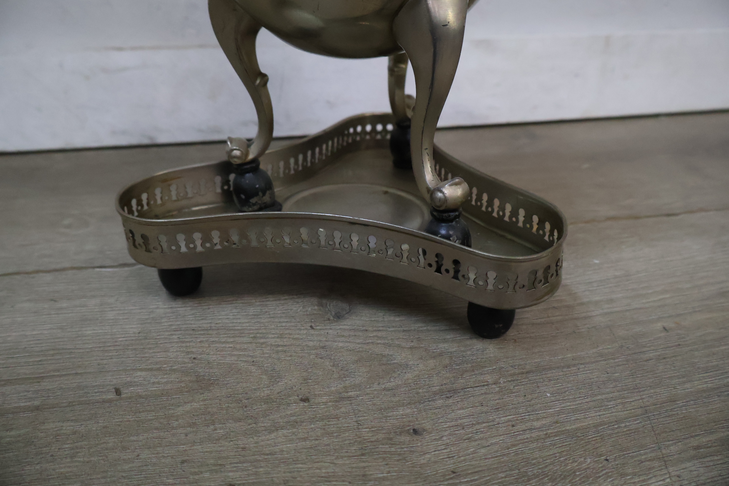 Vintage tinnen kraantjeskan – foto 5 – kavel bij GSD Auctions, Zoeterwoude