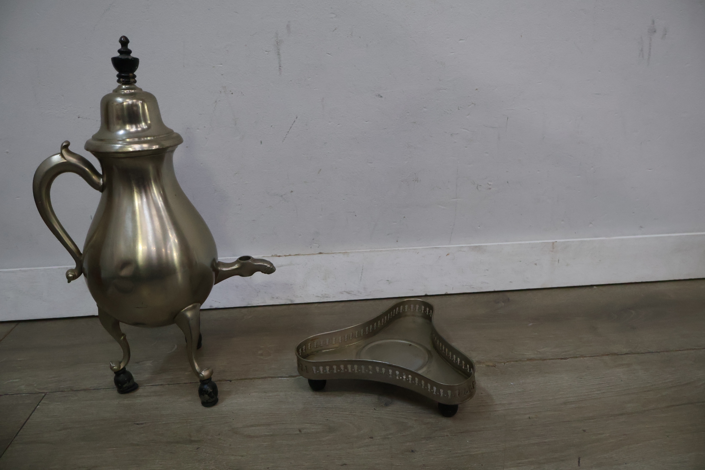 Vintage tinnen kraantjeskan – foto 8 – kavel bij GSD Auctions, Zoeterwoude