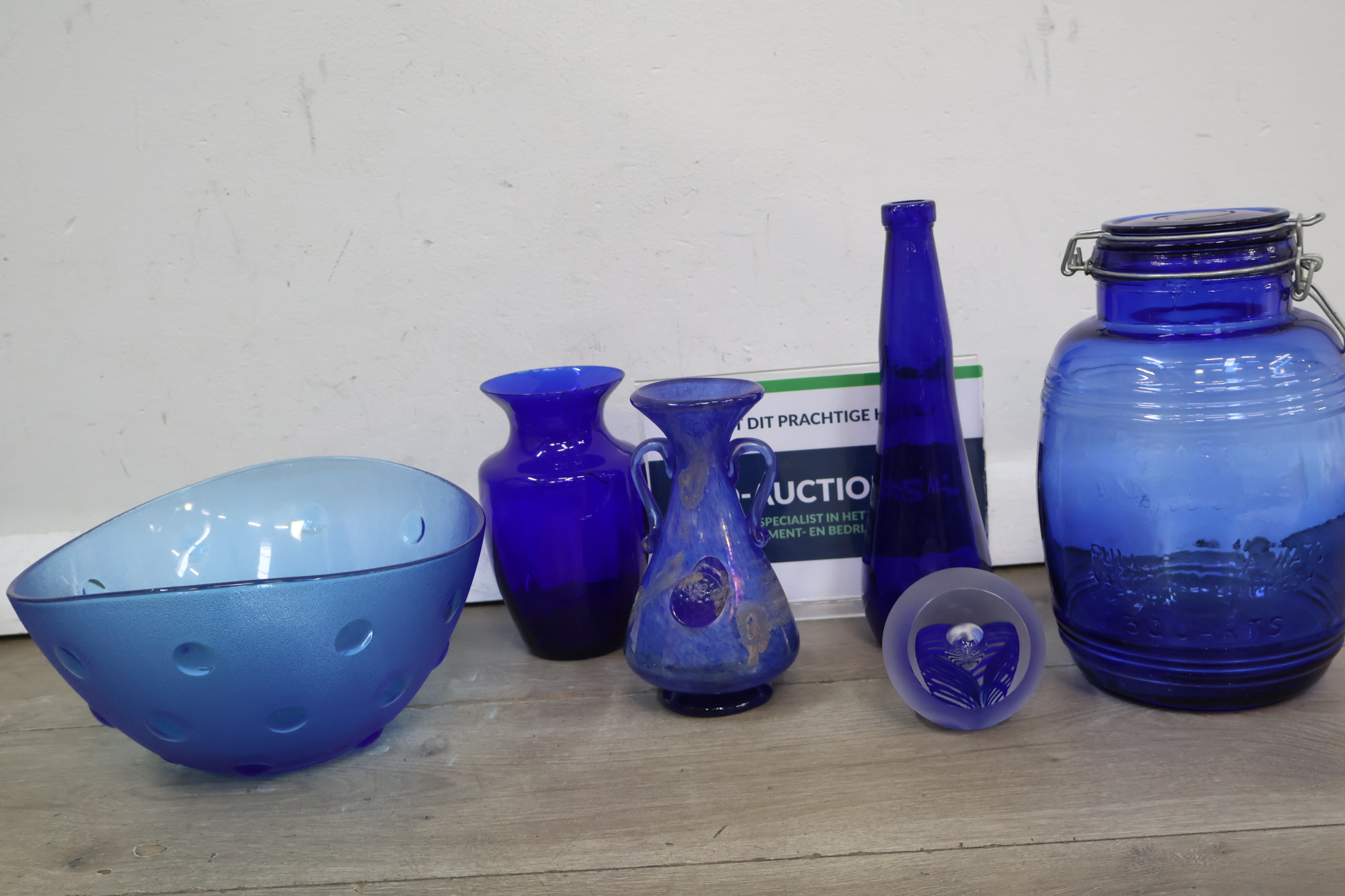 Set blauw glaswerk – foto 2 – kavel bij GSD Auctions, Zoeterwoude