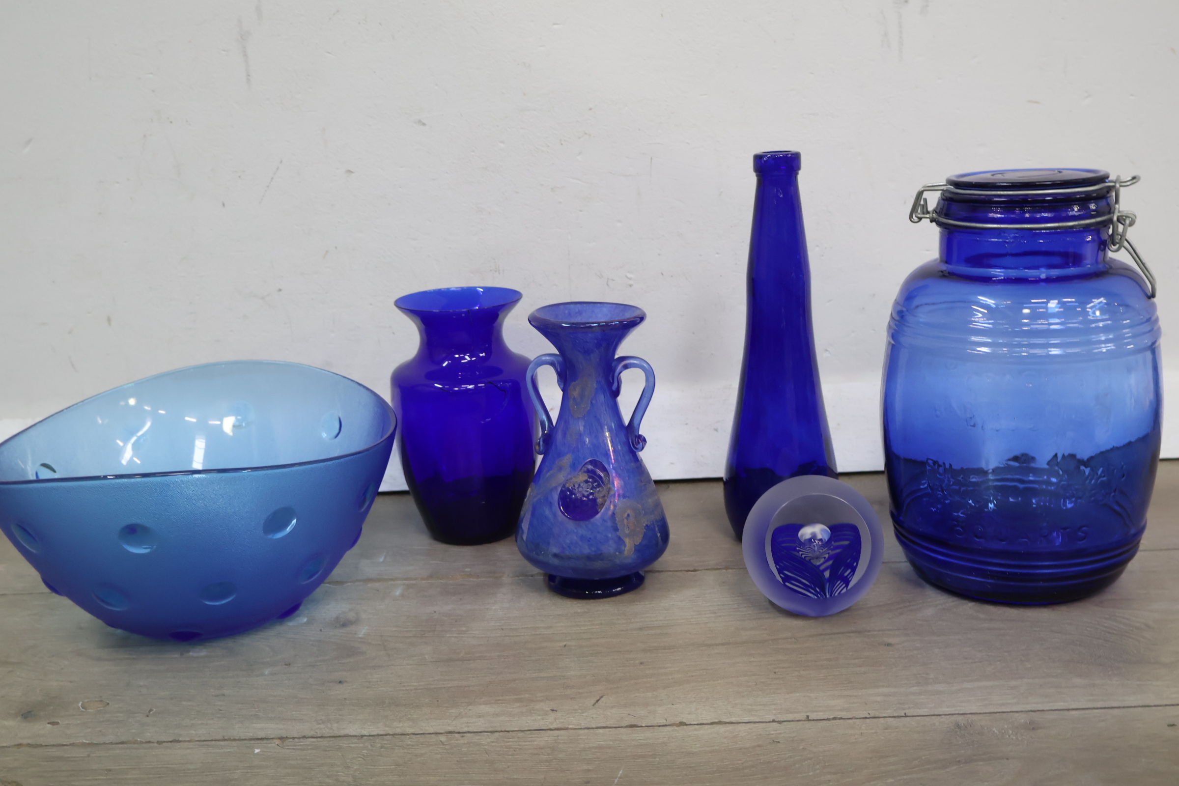 Set blauw glaswerk – foto 3 – kavel bij GSD Auctions, Zoeterwoude