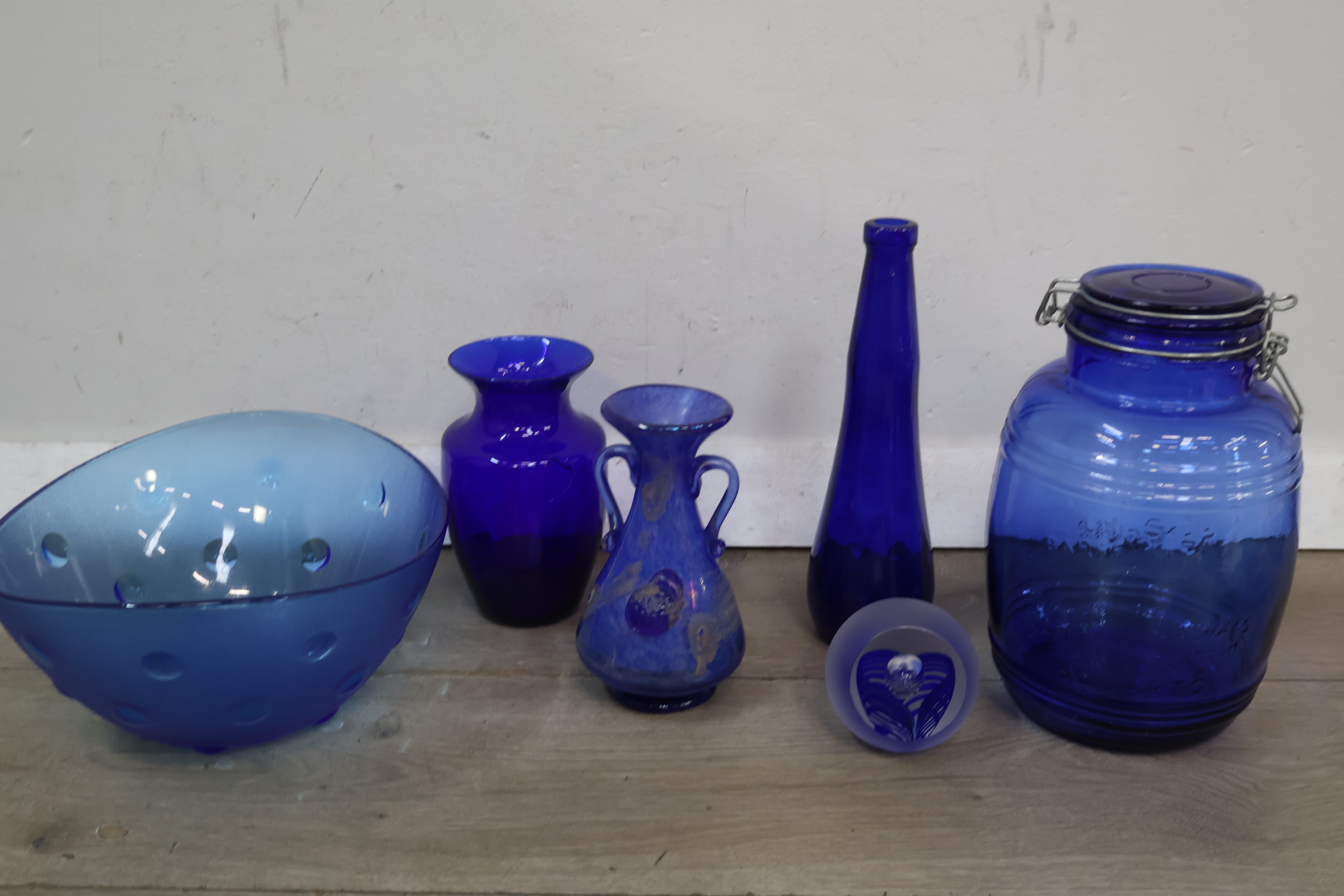 Set blauw glaswerk – foto 4 – kavel bij GSD Auctions, Zoeterwoude