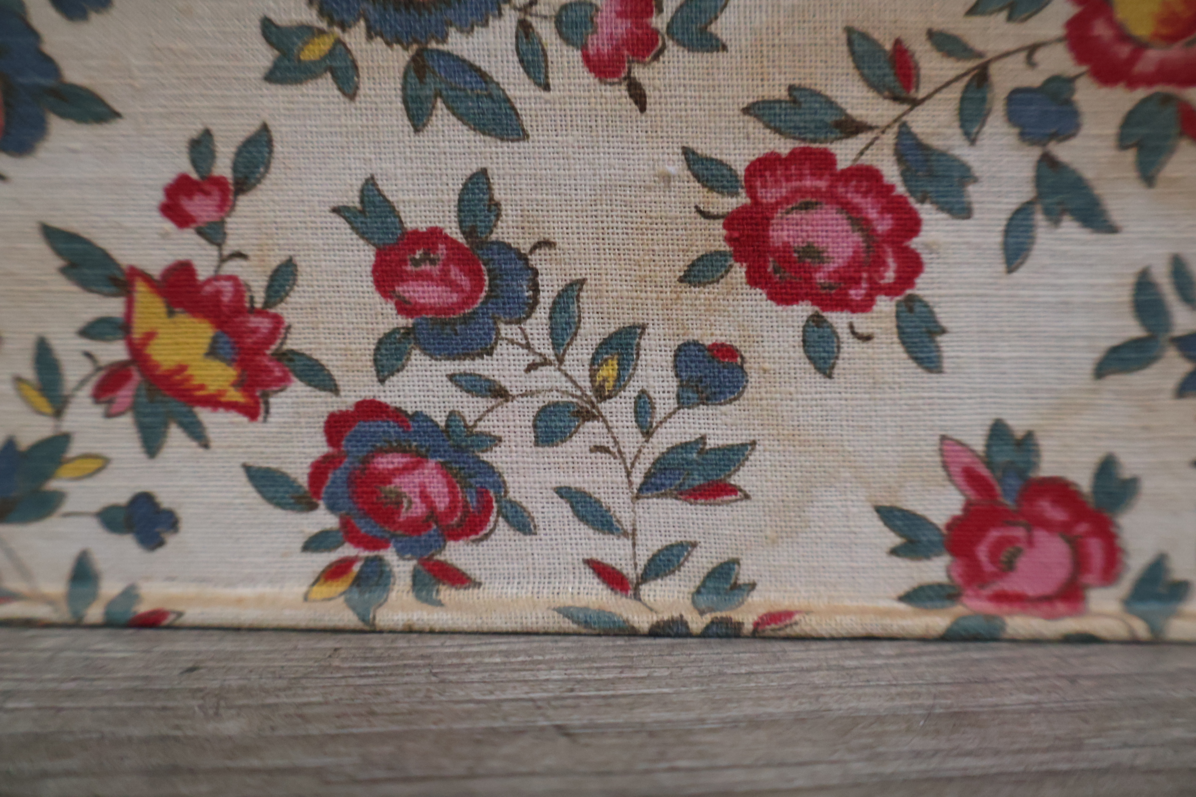 Set van drie decoratieve dozens met bloemmotief – foto 9 – kavel bij GSD Auctions, Zoeterwoude