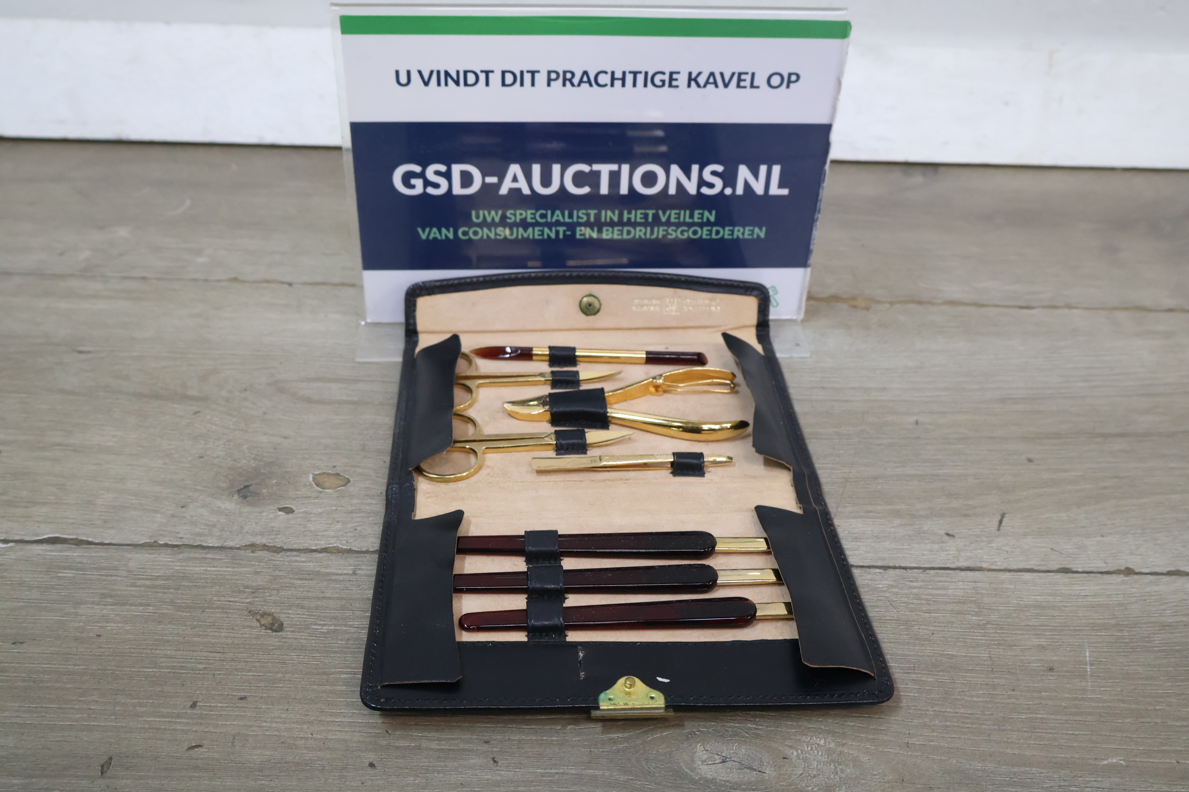 Manicure set – foto 2 – kavel bij GSD Auctions, Zoeterwoude