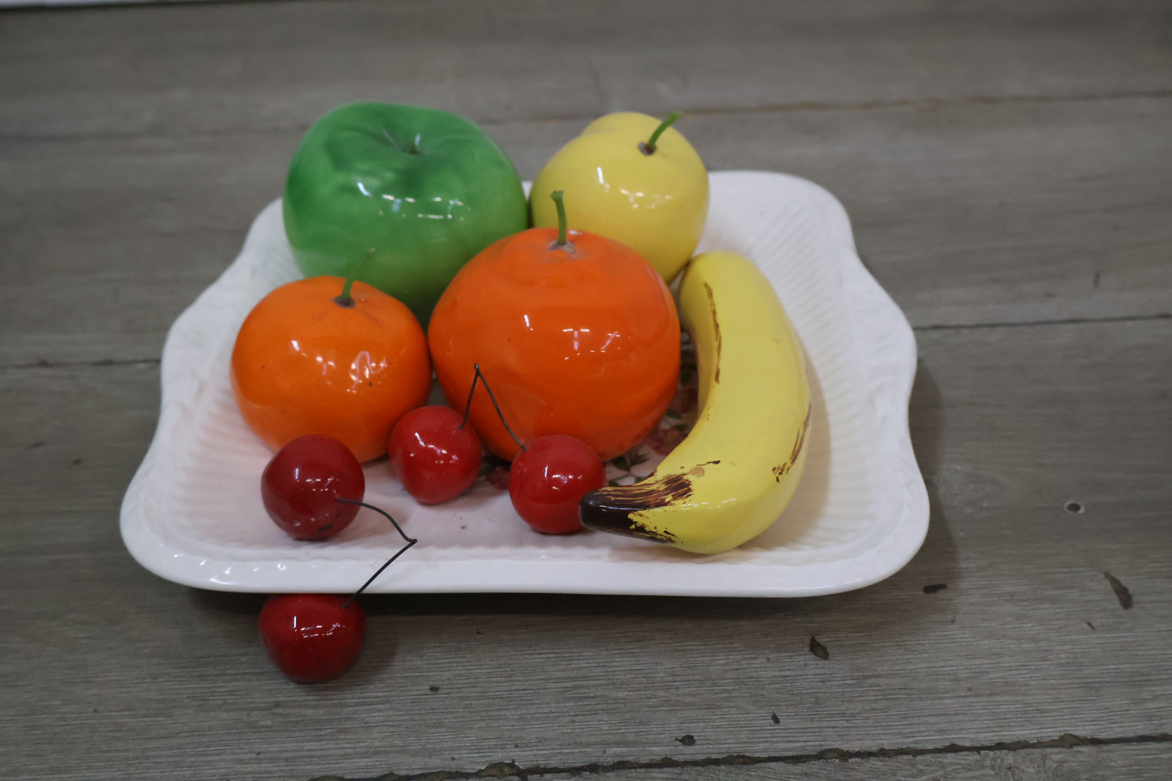 Decoratief fruitschaal met kunst fruit – foto 3 – kavel bij GSD Auctions, Zoeterwoude