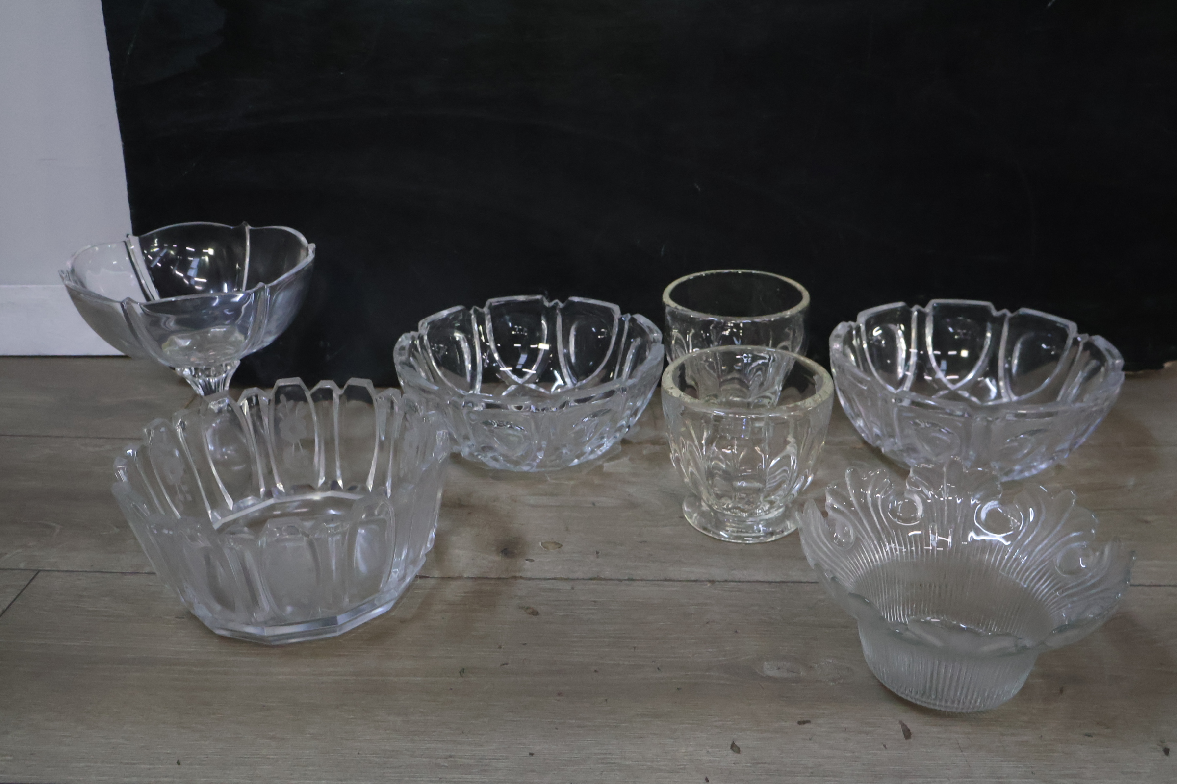 Diverse Glazen Schalen – foto 4 – kavel bij GSD Auctions, Zoeterwoude