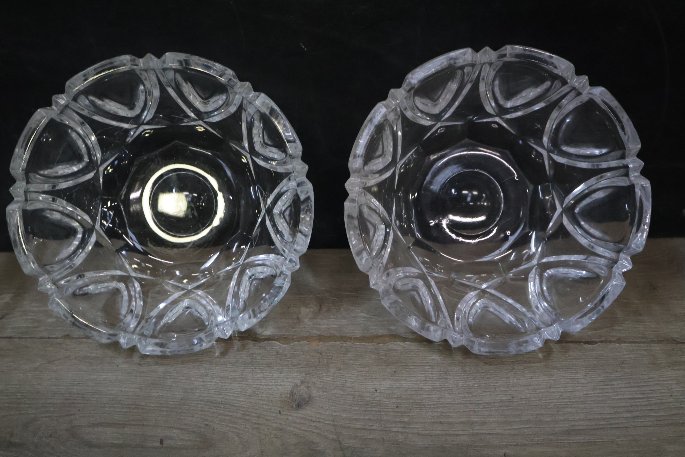 Diverse Glazen Schalen – foto 6 – kavel bij GSD Auctions, Zoeterwoude