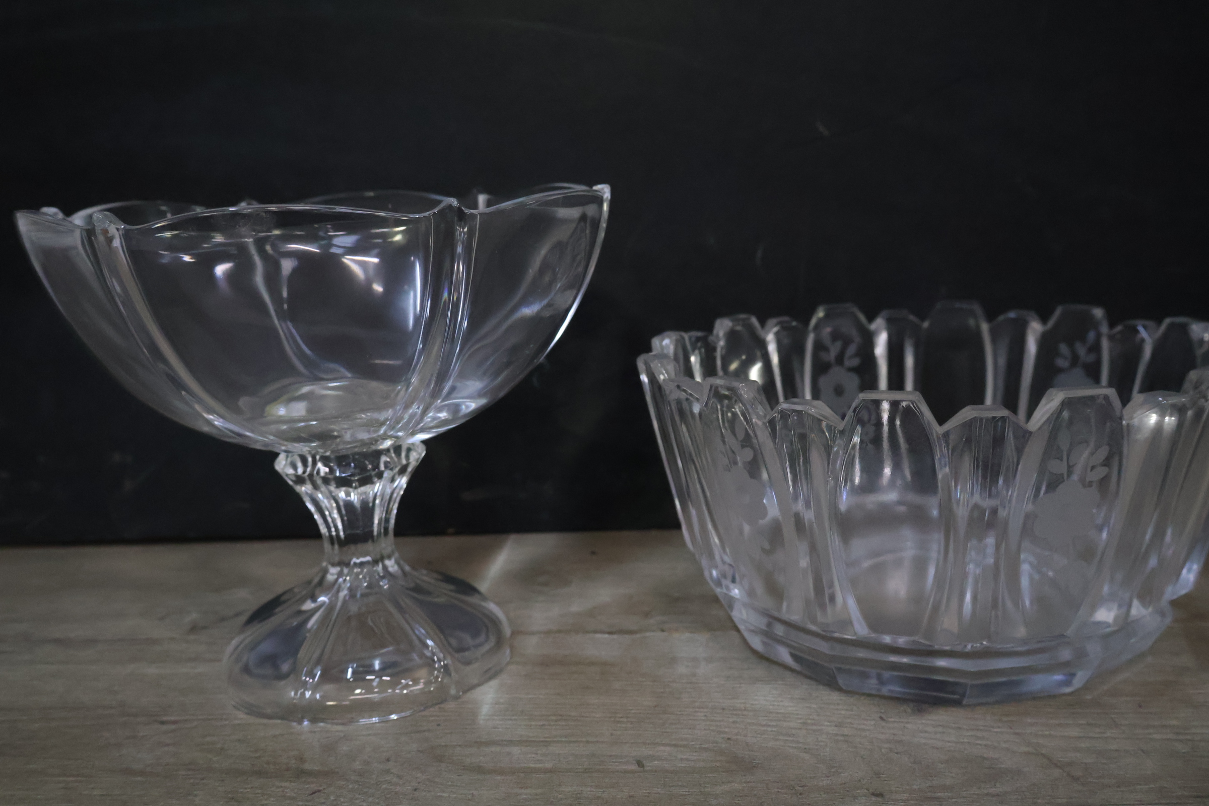 Diverse Glazen Schalen – foto 10 – kavel bij GSD Auctions, Zoeterwoude
