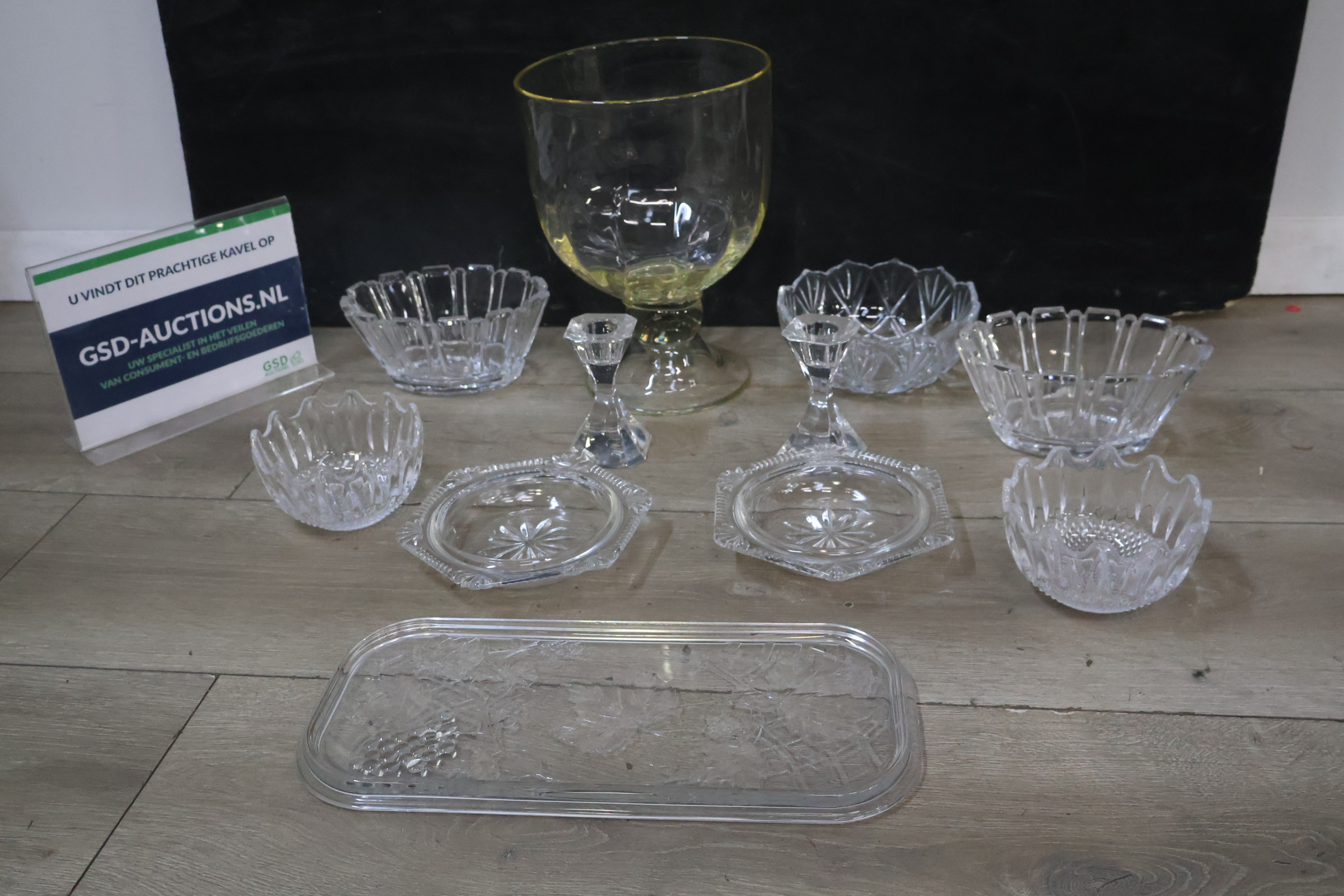 Mix van diverse glaswerk – foto 2 – kavel bij GSD Auctions, Zoeterwoude