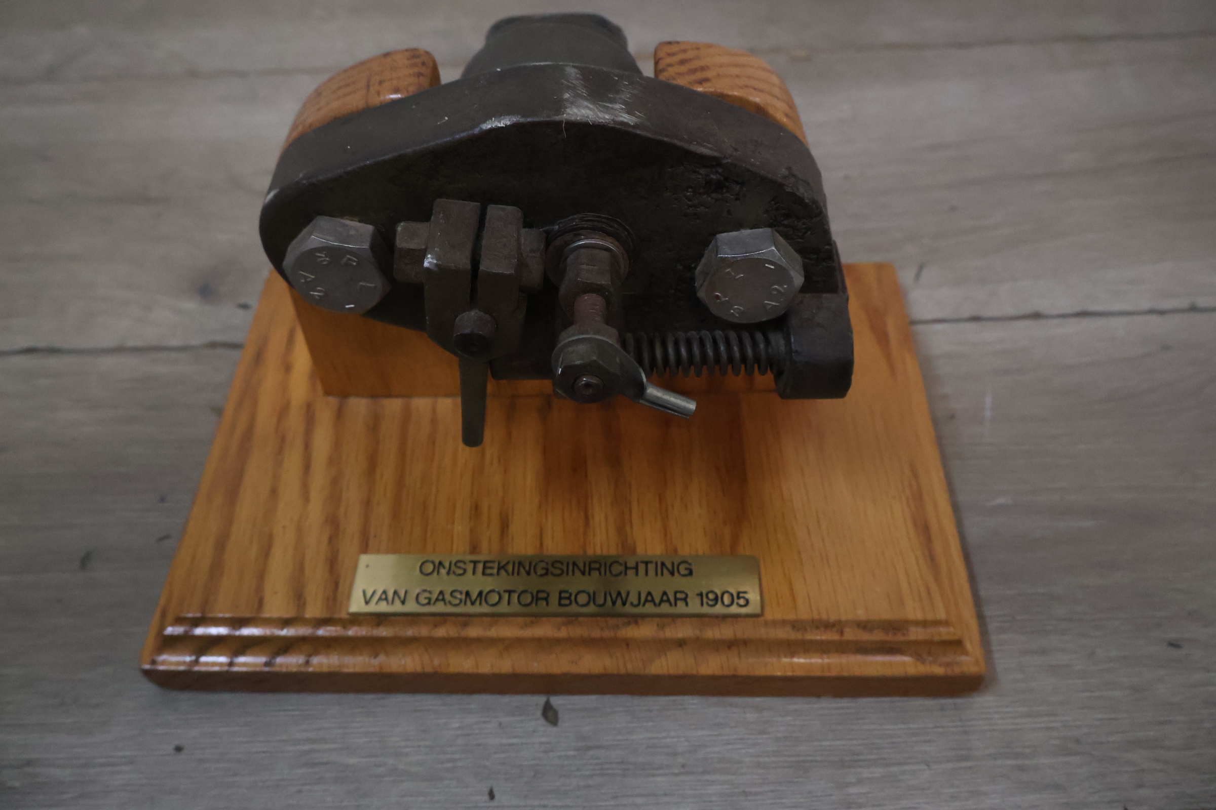 Ontstekingsinrichting gasmotor bouwjaar 1905 – foto 3 – kavel bij GSD Auctions, Zoeterwoude