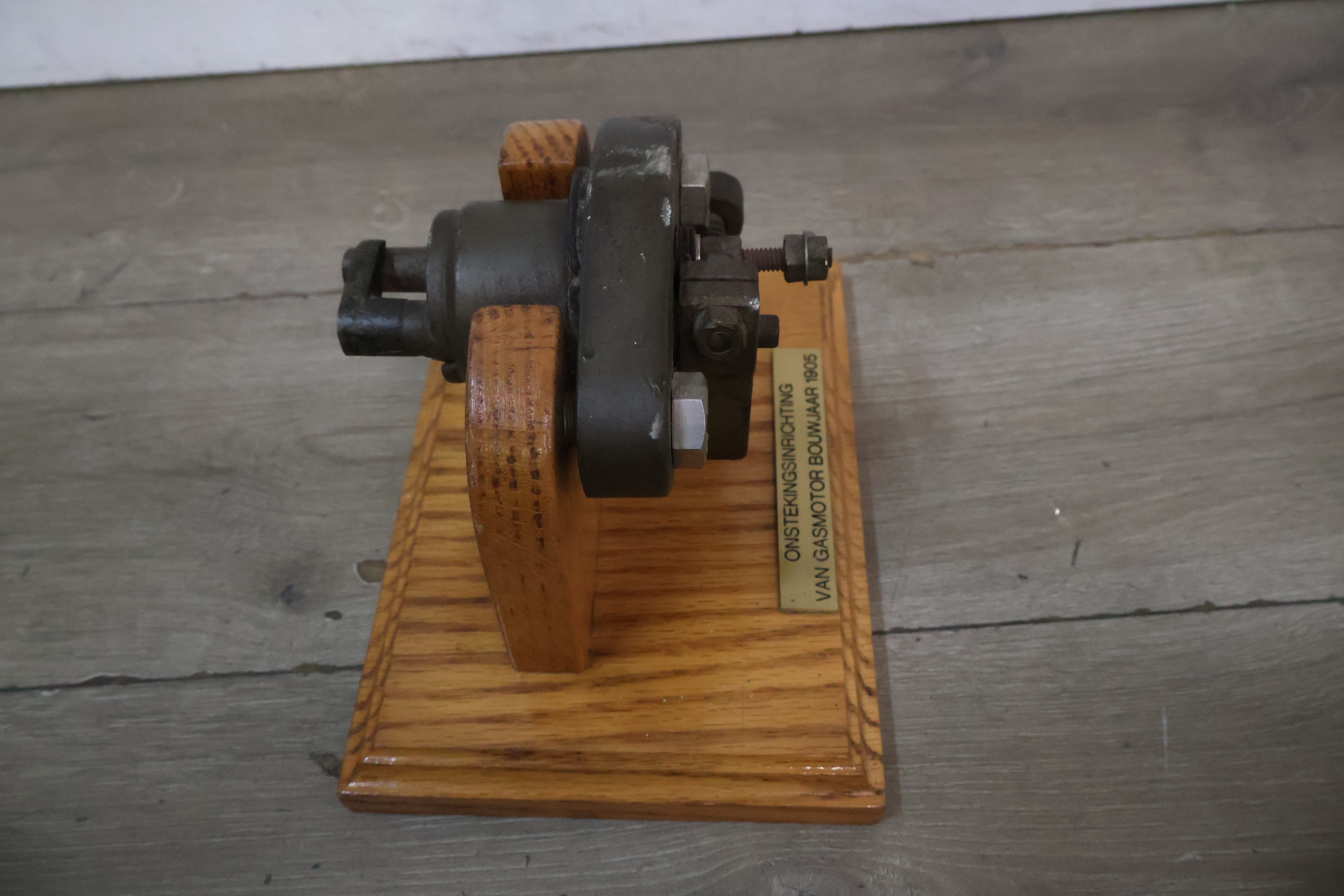 Ontstekingsinrichting gasmotor bouwjaar 1905 – foto 7 – kavel bij GSD Auctions, Zoeterwoude