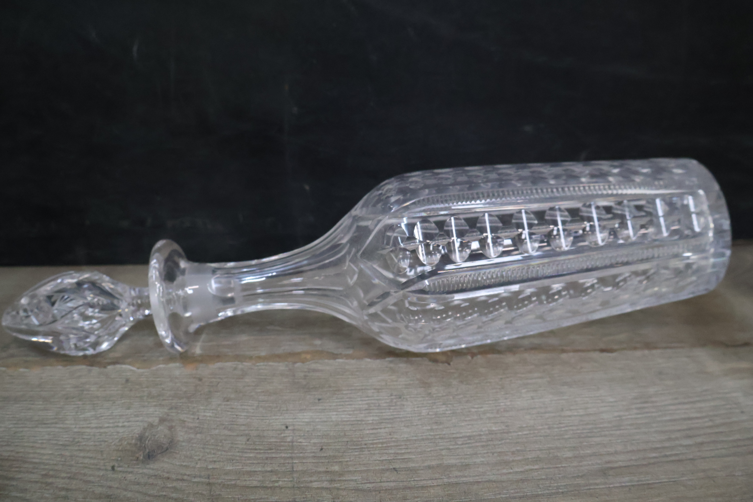 Mix van diverse glazen karaffen, schalen en bonbonnières – foto 10 – kavel bij GSD Auctions, Zoeterwoude