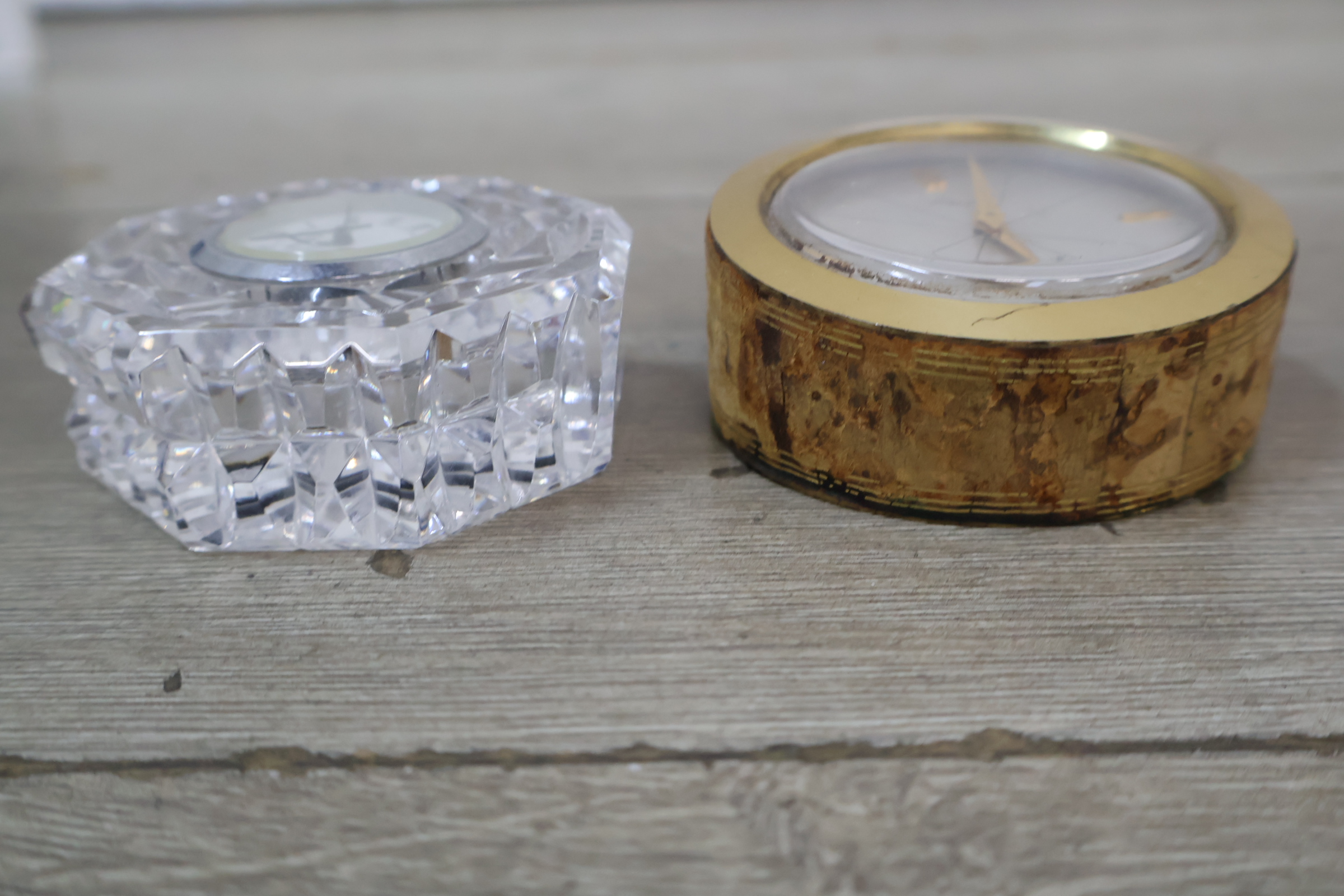 Waterford Crystal en Waltham Paris kleine tafelklokken – foto 4 – kavel bij GSD Auctions, Zoeterwoude