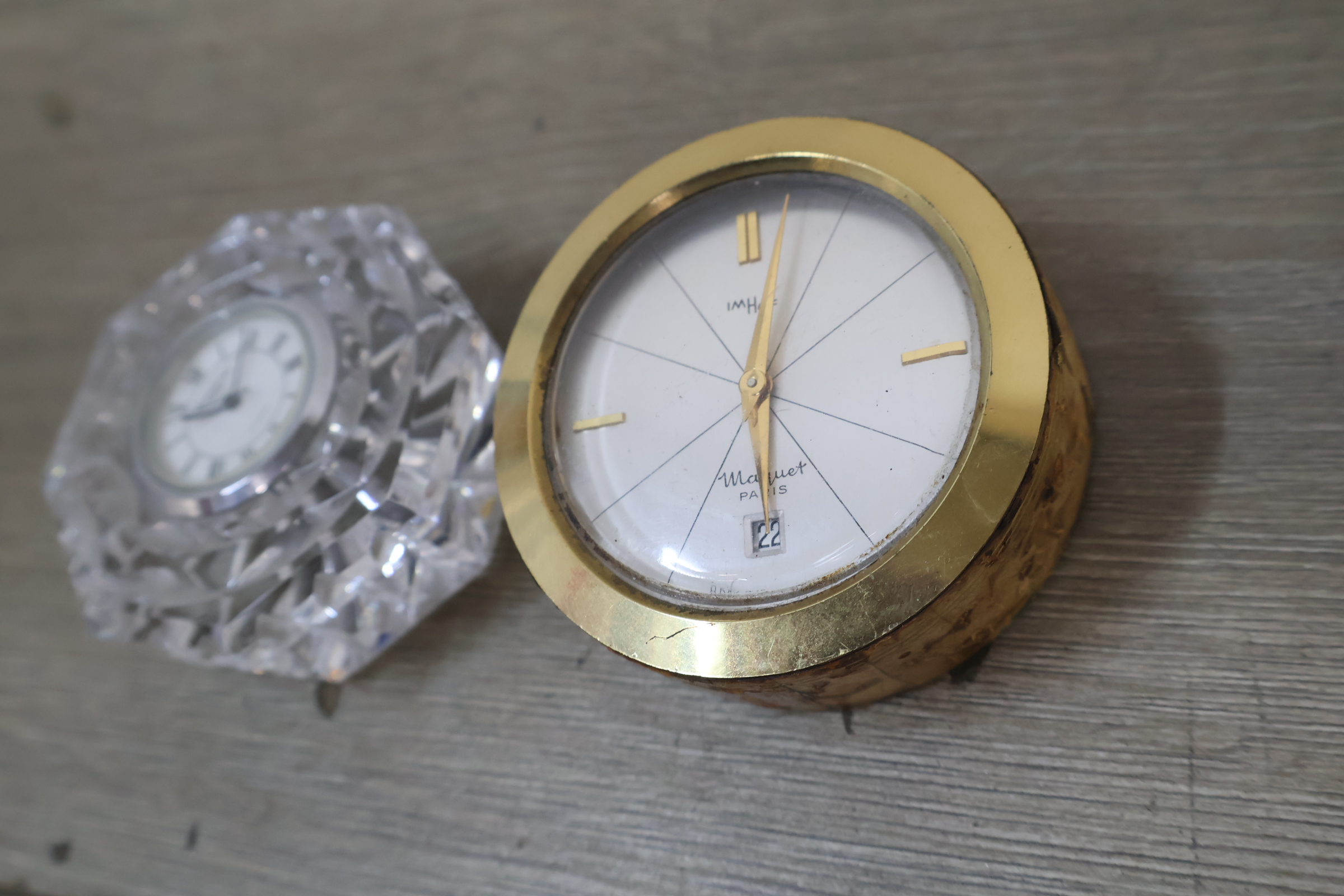 Waterford Crystal en Waltham Paris kleine tafelklokken – foto 6 – kavel bij GSD Auctions, Zoeterwoude
