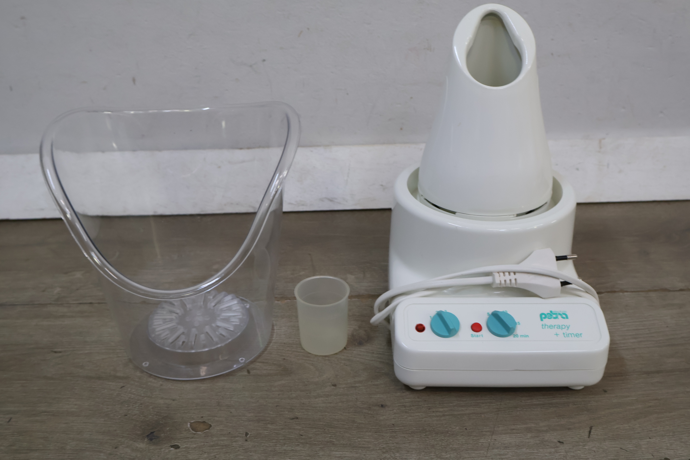 Petra Electric Dampftherapiegerät stoombadapparaat – foto 10 – kavel bij GSD Auctions, Zoeterwoude