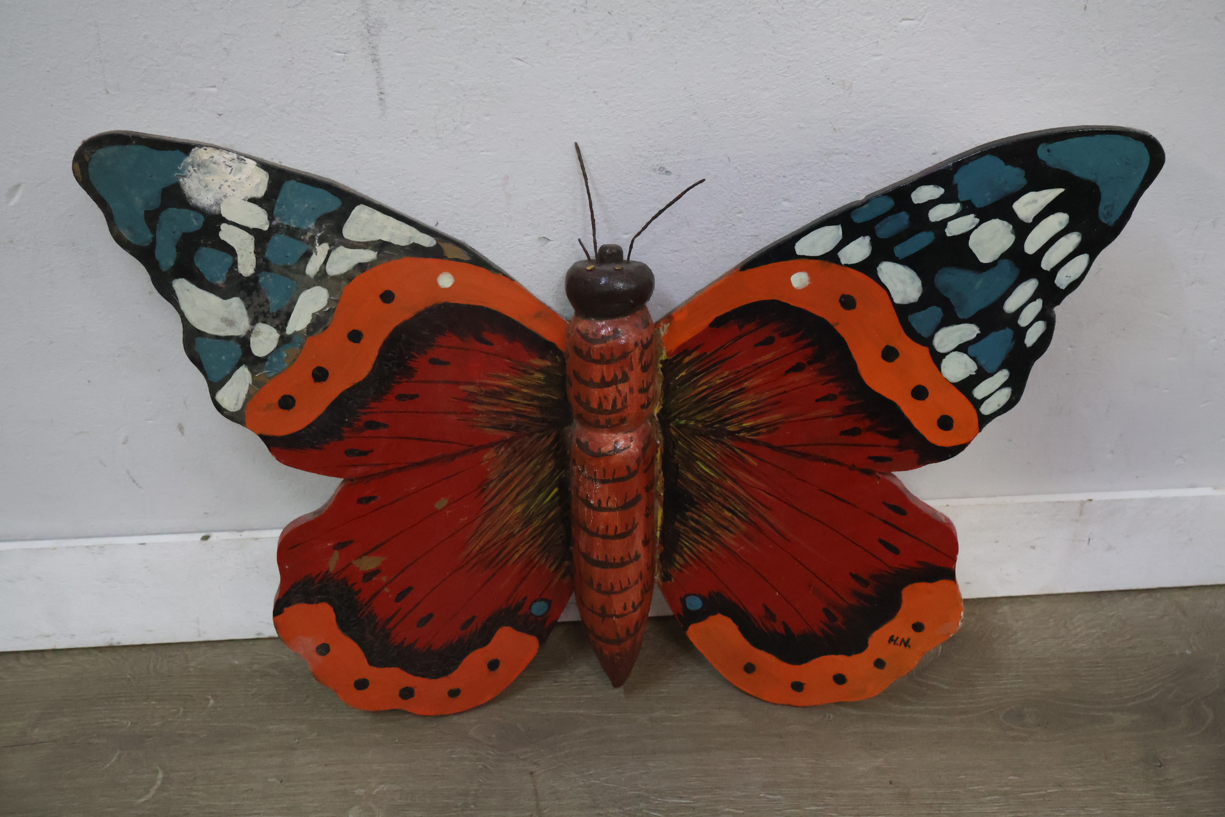 Handgemaakte houten vlinder – foto 5 – kavel bij GSD Auctions, Zoeterwoude