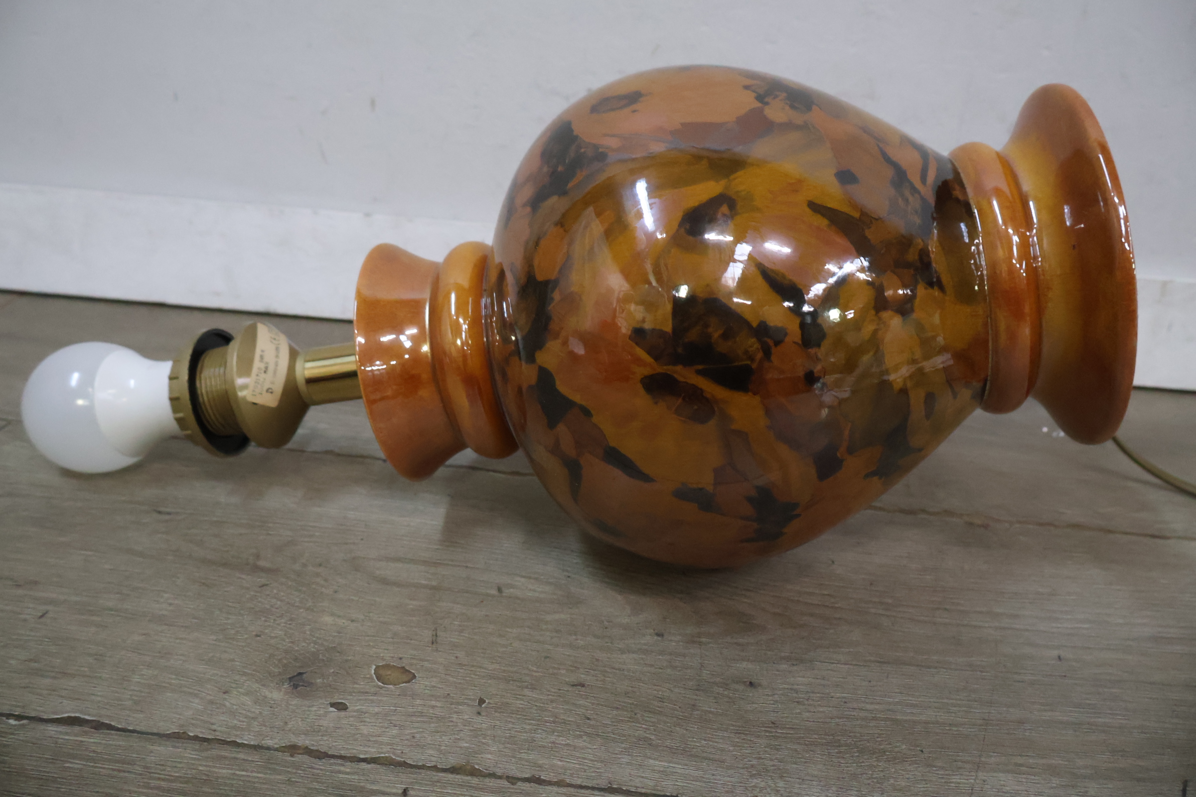 Vintage keramische tafellamp – foto 10 – kavel bij GSD Auctions, Zoeterwoude
