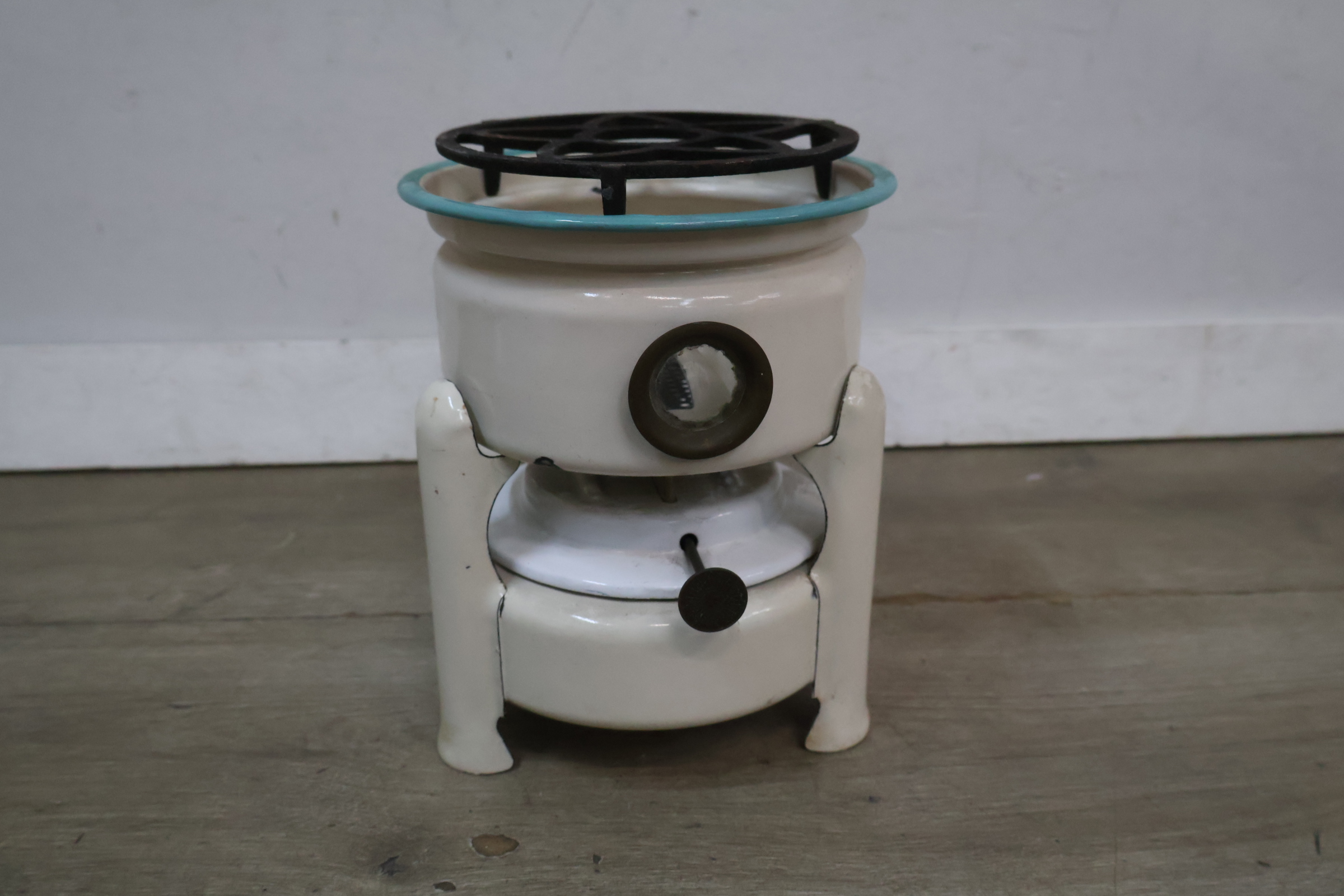 Vintage petroleumstel – foto 4 – kavel bij GSD Auctions, Zoeterwoude