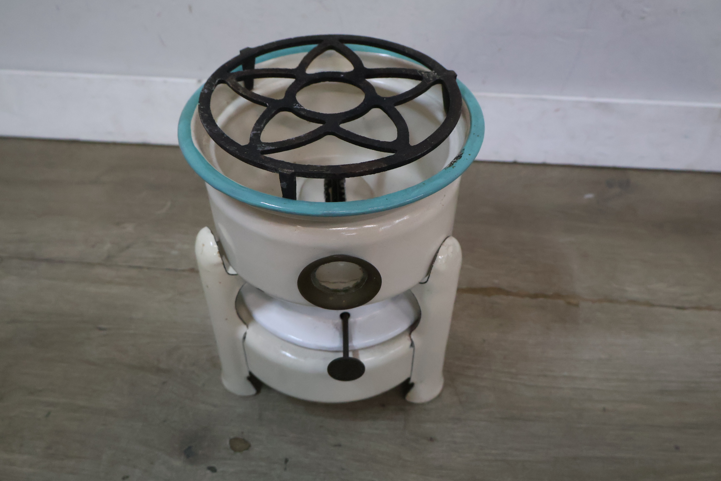 Vintage petroleumstel – foto 6 – kavel bij GSD Auctions, Zoeterwoude