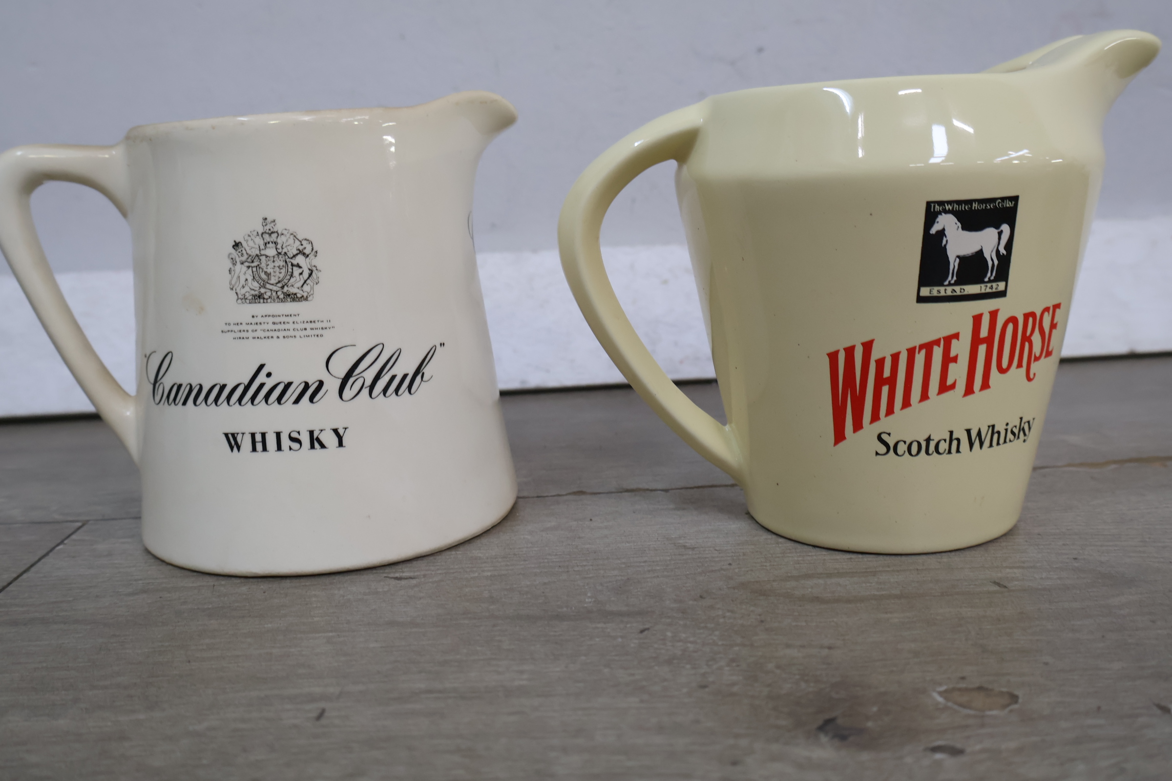 Set van 4 whisky kannen – foto 7 – kavel bij GSD Auctions, Zoeterwoude