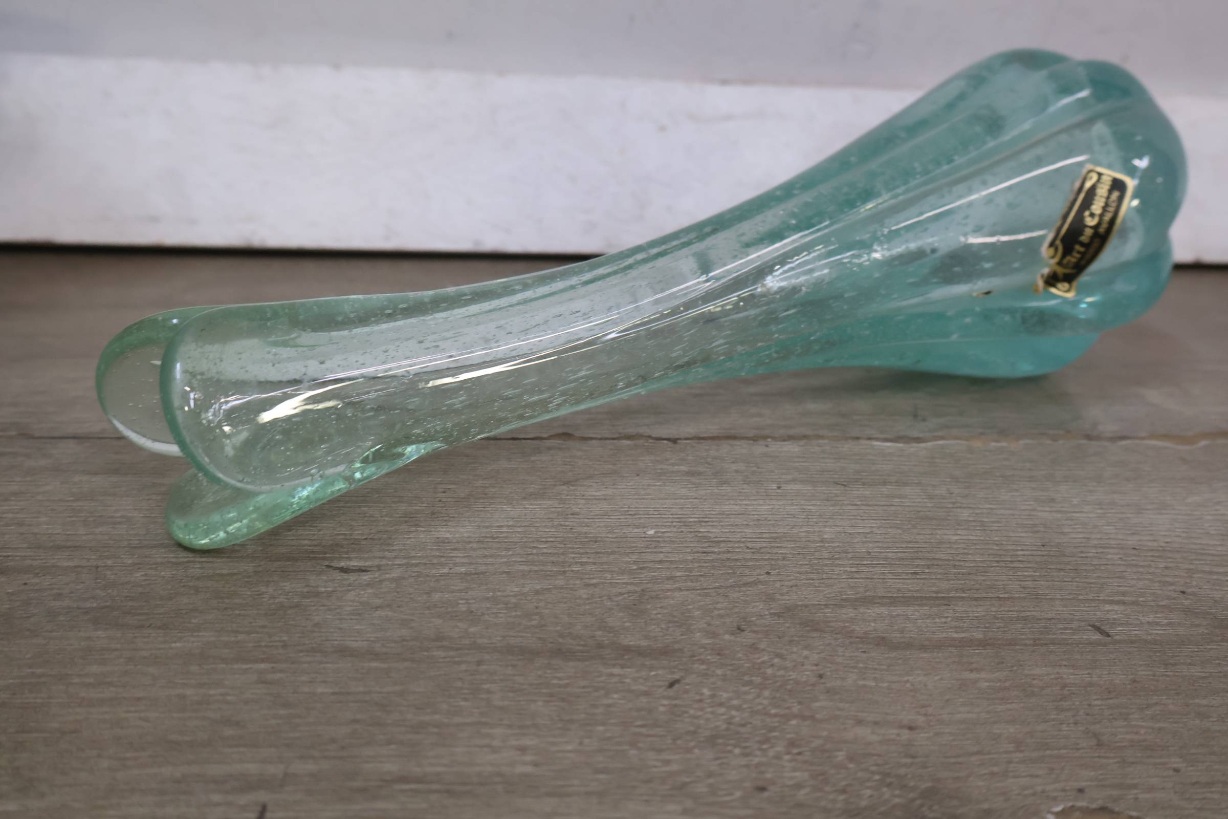 Set van drie glazen vazen, waaronder Art du Cousin – foto 7 – kavel bij GSD Auctions, Zoeterwoude