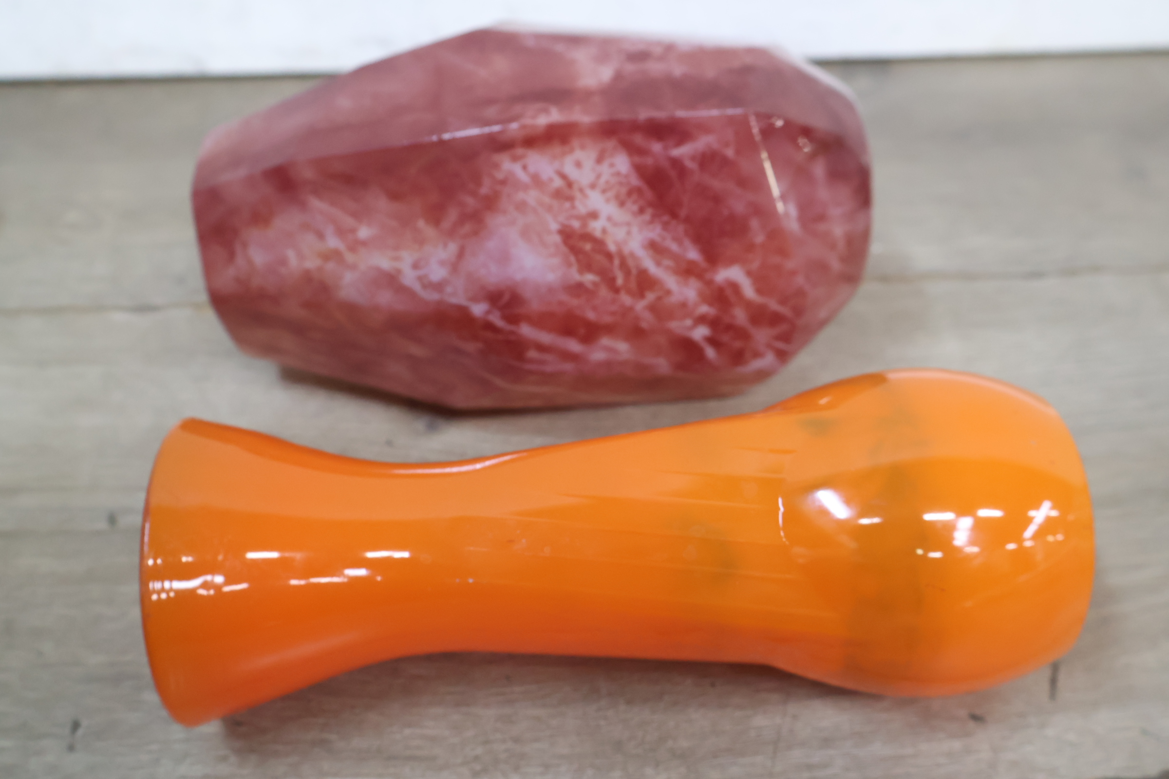 Set van drie glazen vazen, waaronder Art du Cousin – foto 9 – kavel bij GSD Auctions, Zoeterwoude