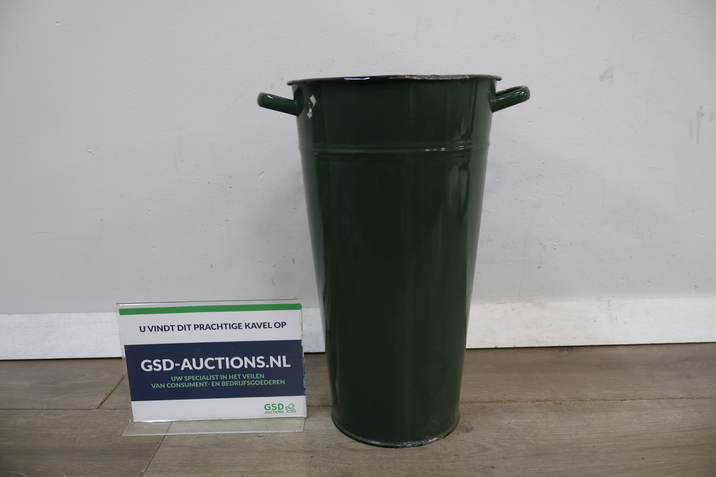 Groene metalen geëmailleerde vintage emmer – foto 2 – kavel bij GSD Auctions, Zoeterwoude