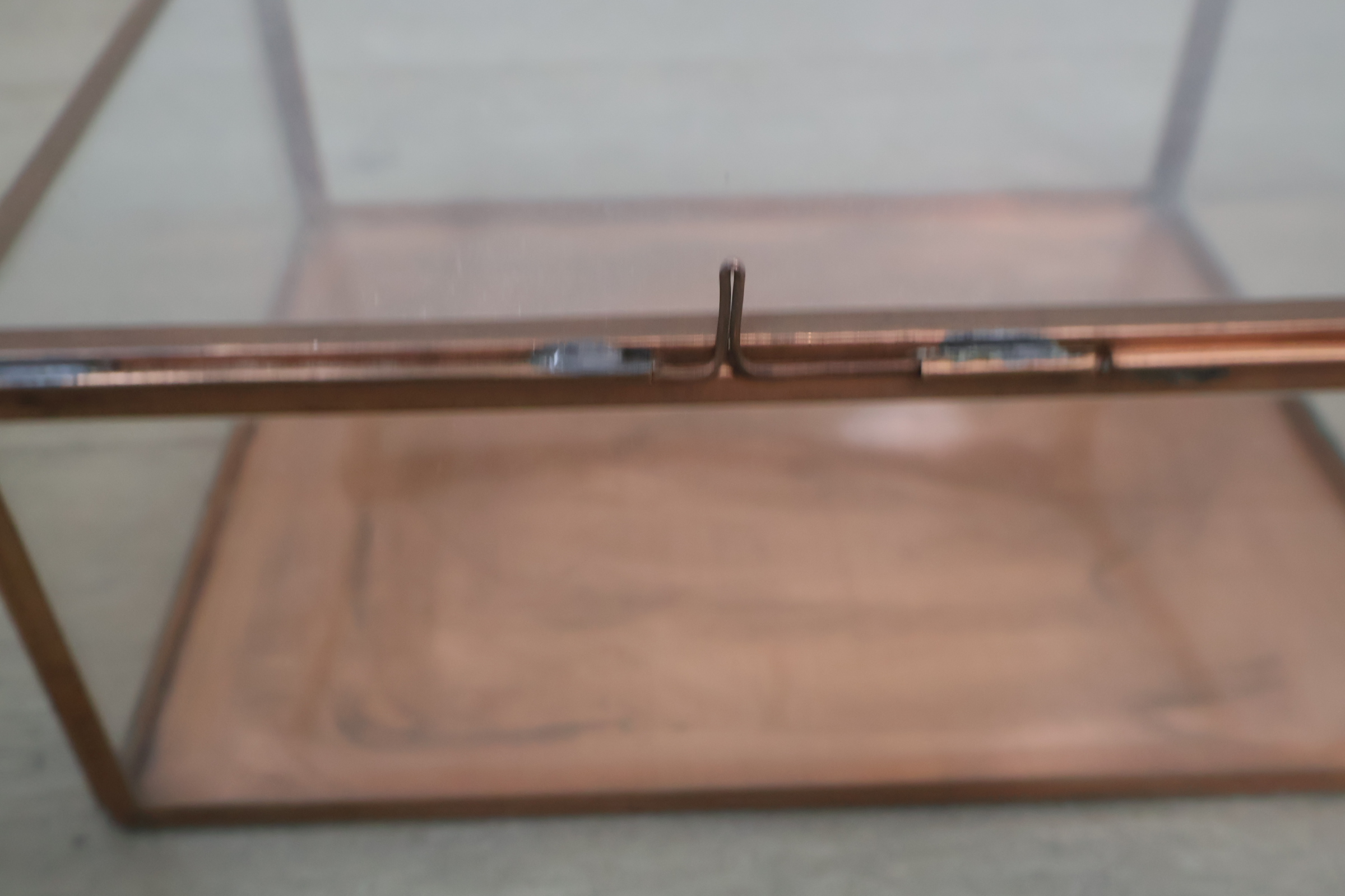 Glazen sieraden-/opbergdoos met koperen frame – foto 9 – kavel bij GSD Auctions, Zoeterwoude