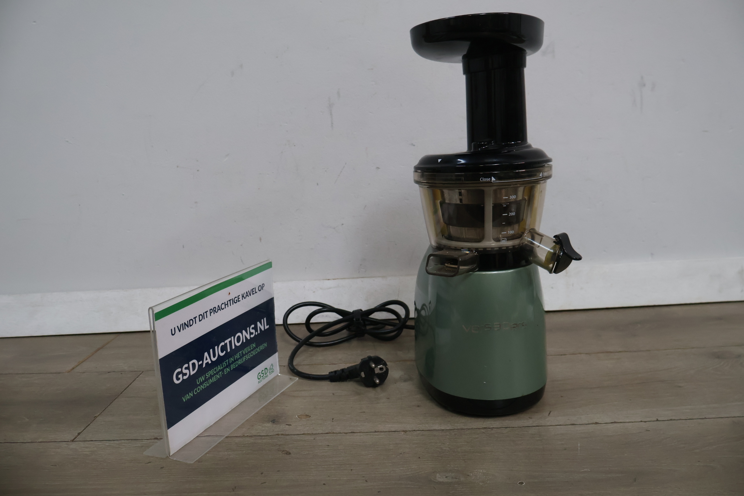 Versapers Slowjuicer sapcentrifuge – foto 2 – kavel bij GSD Auctions, Zoeterwoude