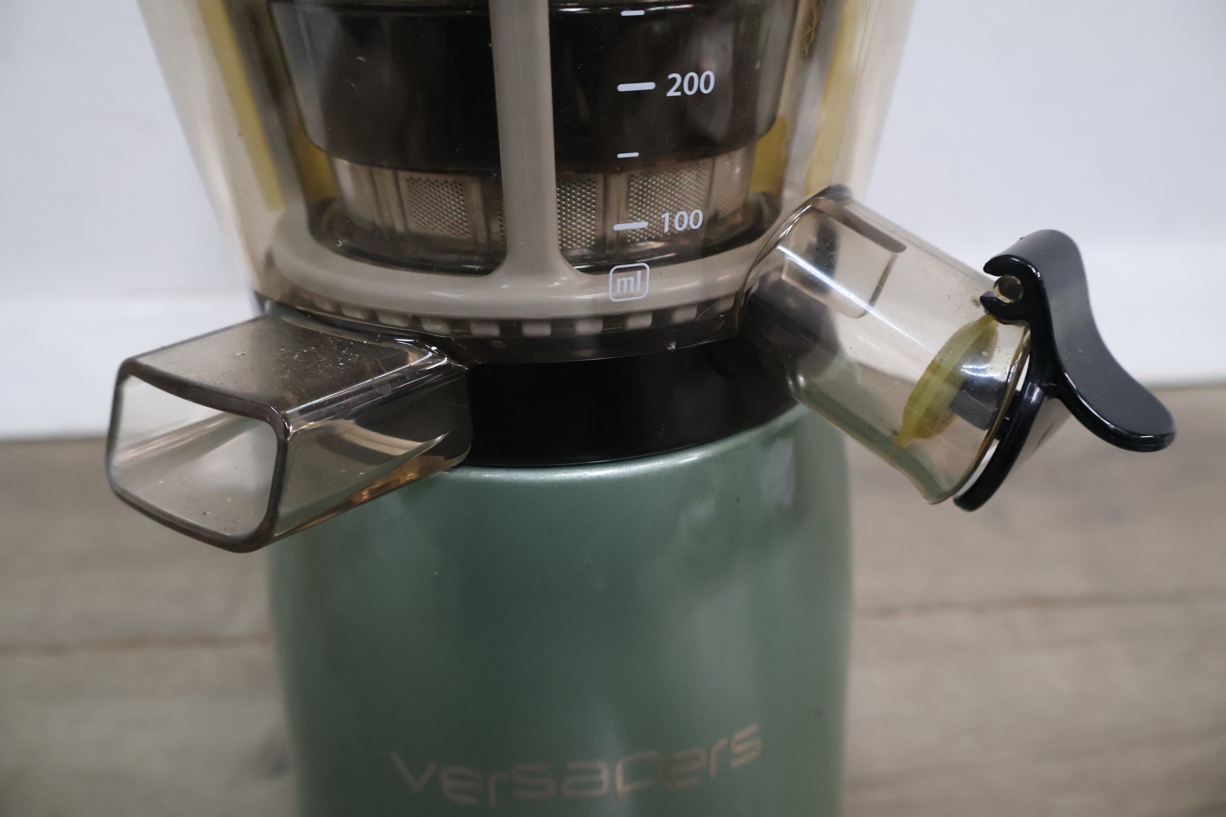 Versapers Slowjuicer sapcentrifuge – foto 6 – kavel bij GSD Auctions, Zoeterwoude