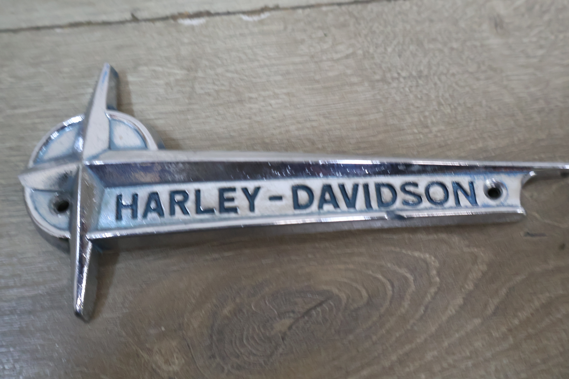 Harley-Davidson chromen motorembleem – foto 8 – kavel bij GSD Auctions, Zoeterwoude
