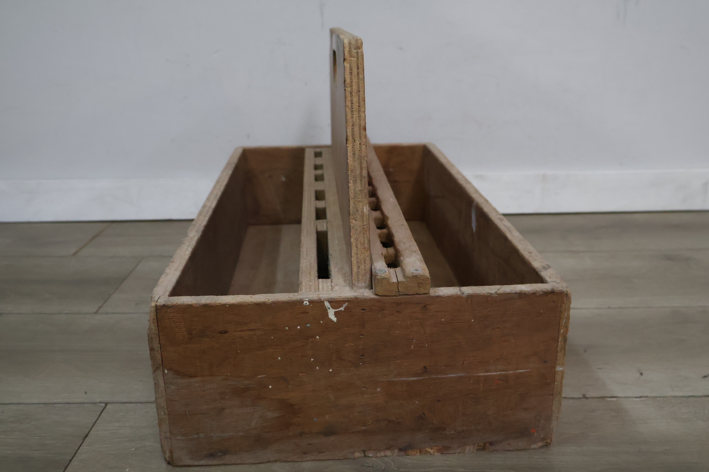 Vintage houten gereedschapskist – foto 7 – kavel bij GSD Auctions, Zoeterwoude