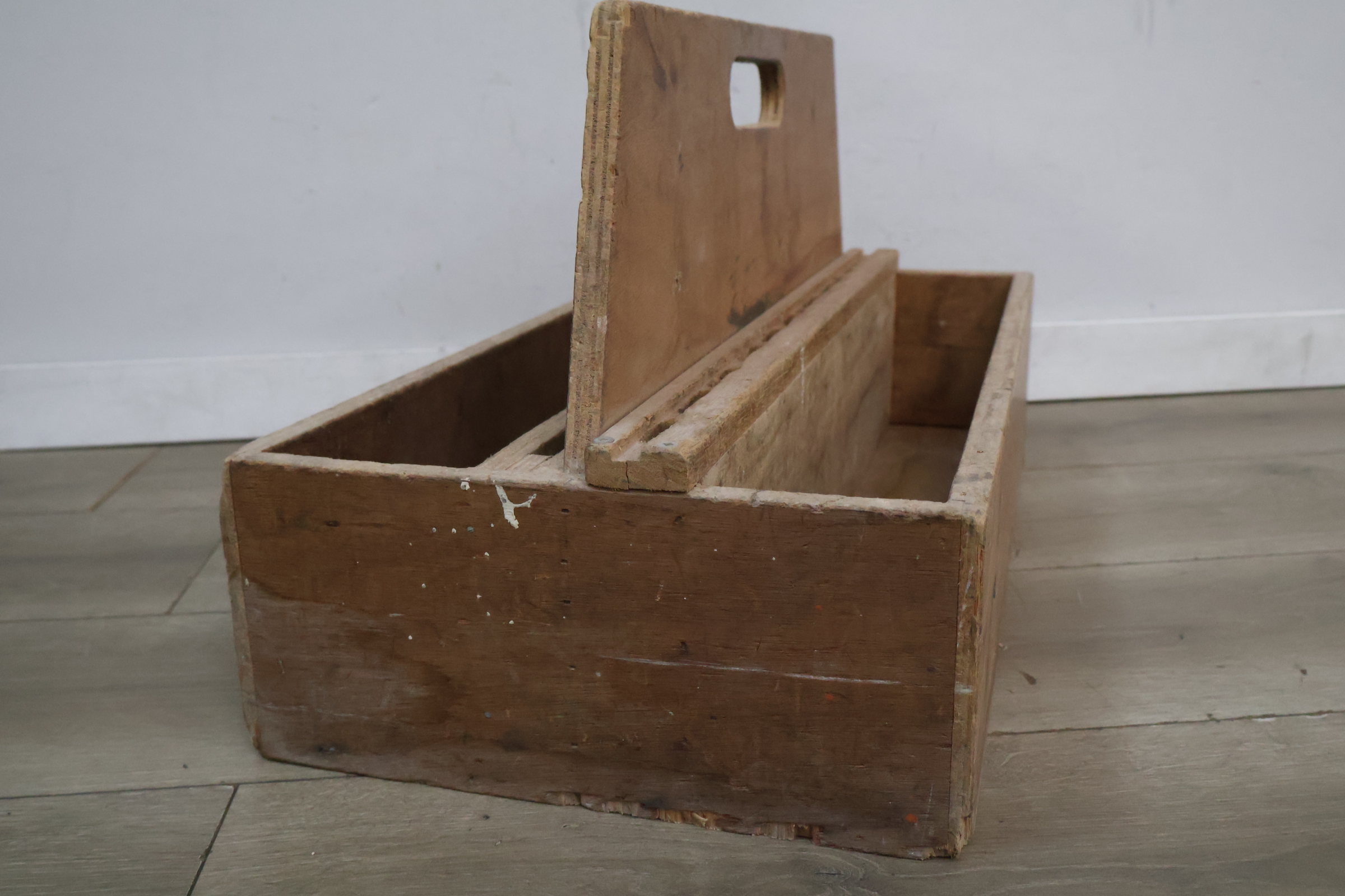 Vintage houten gereedschapskist – foto 8 – kavel bij GSD Auctions, Zoeterwoude