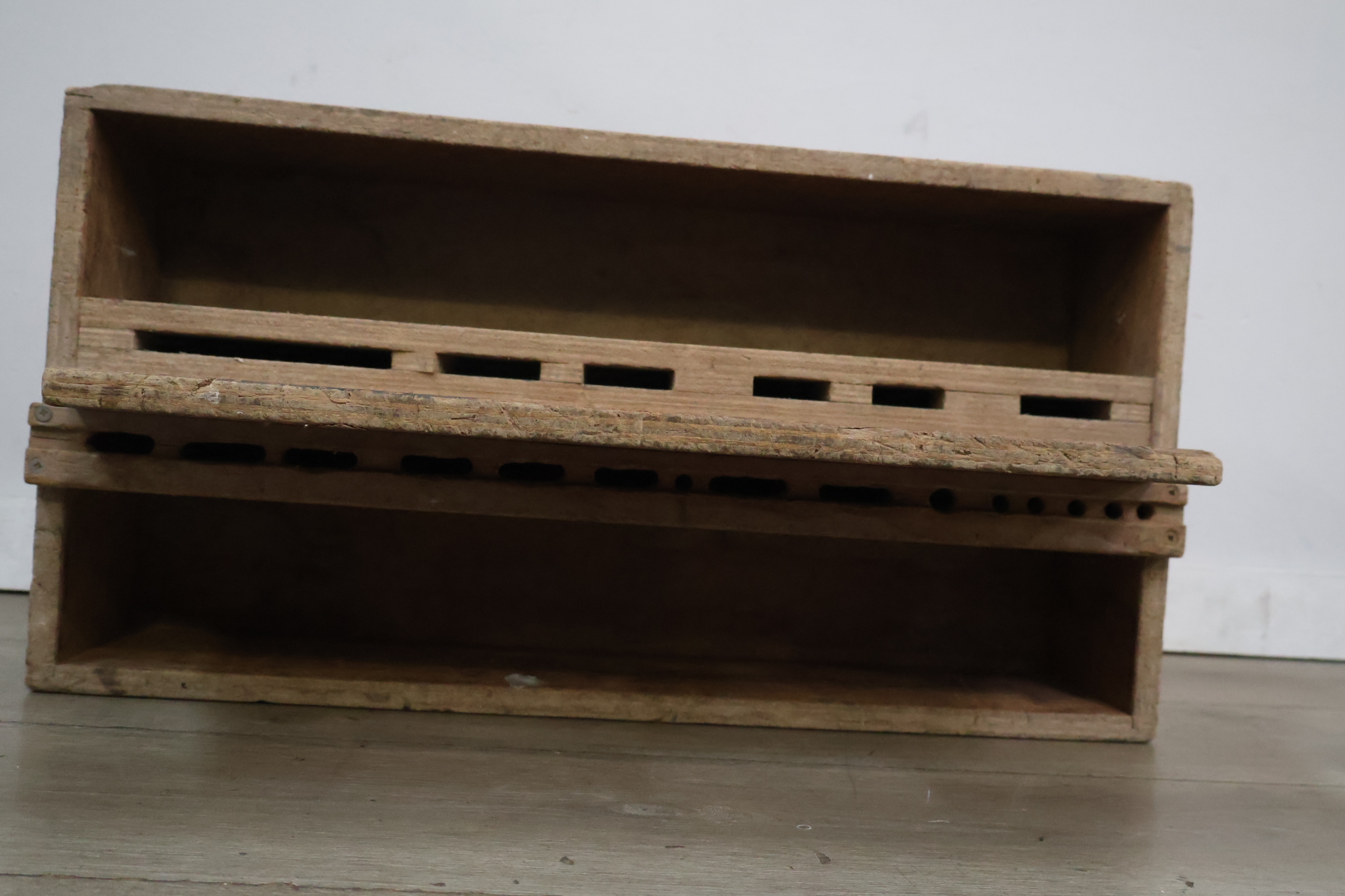 Vintage houten gereedschapskist – foto 10 – kavel bij GSD Auctions, Zoeterwoude